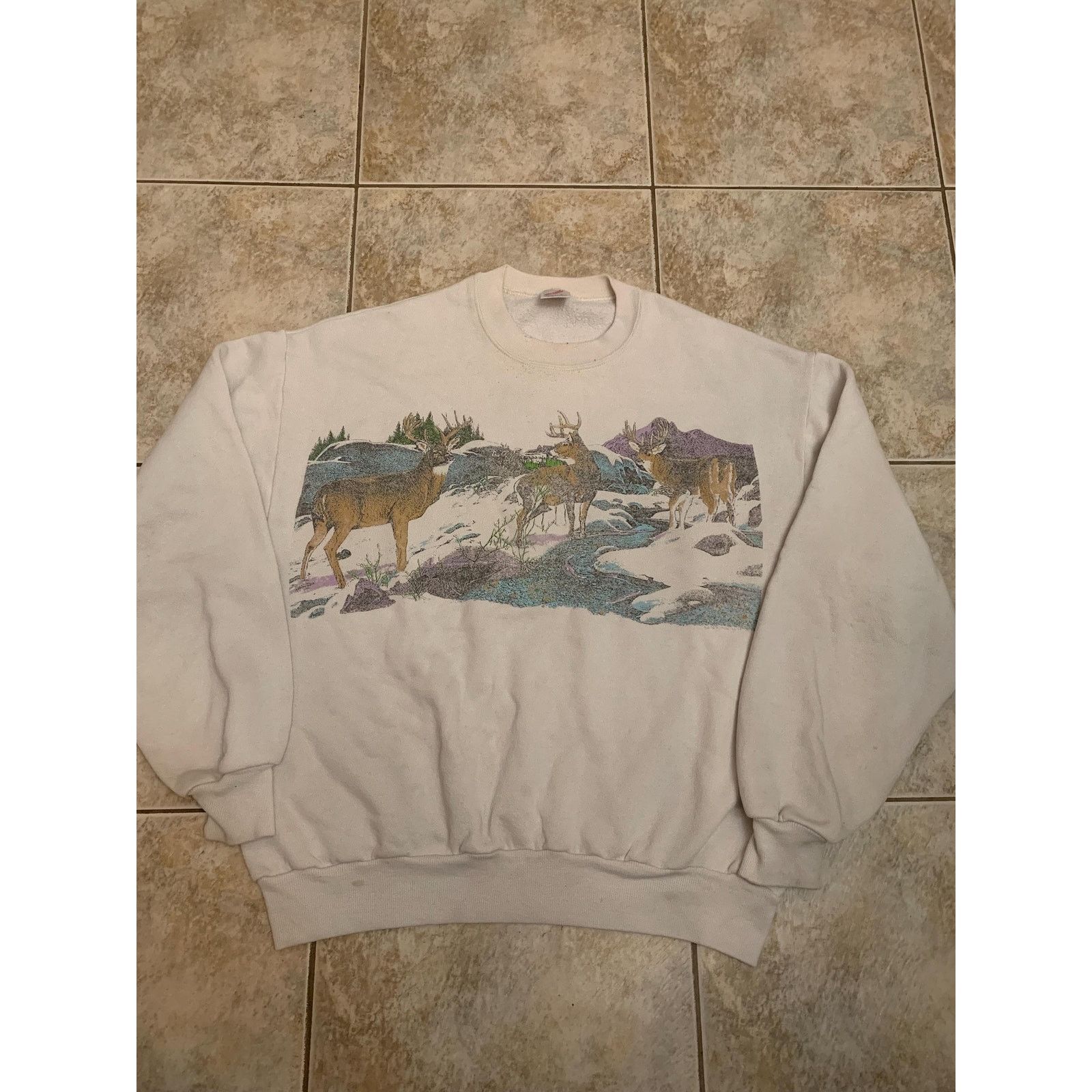 Jerzees Vintage rain deer buck crewneck Sweatshirt size large 1990s Size US L / EU 52-54 / 3 - 1 Thumbnail