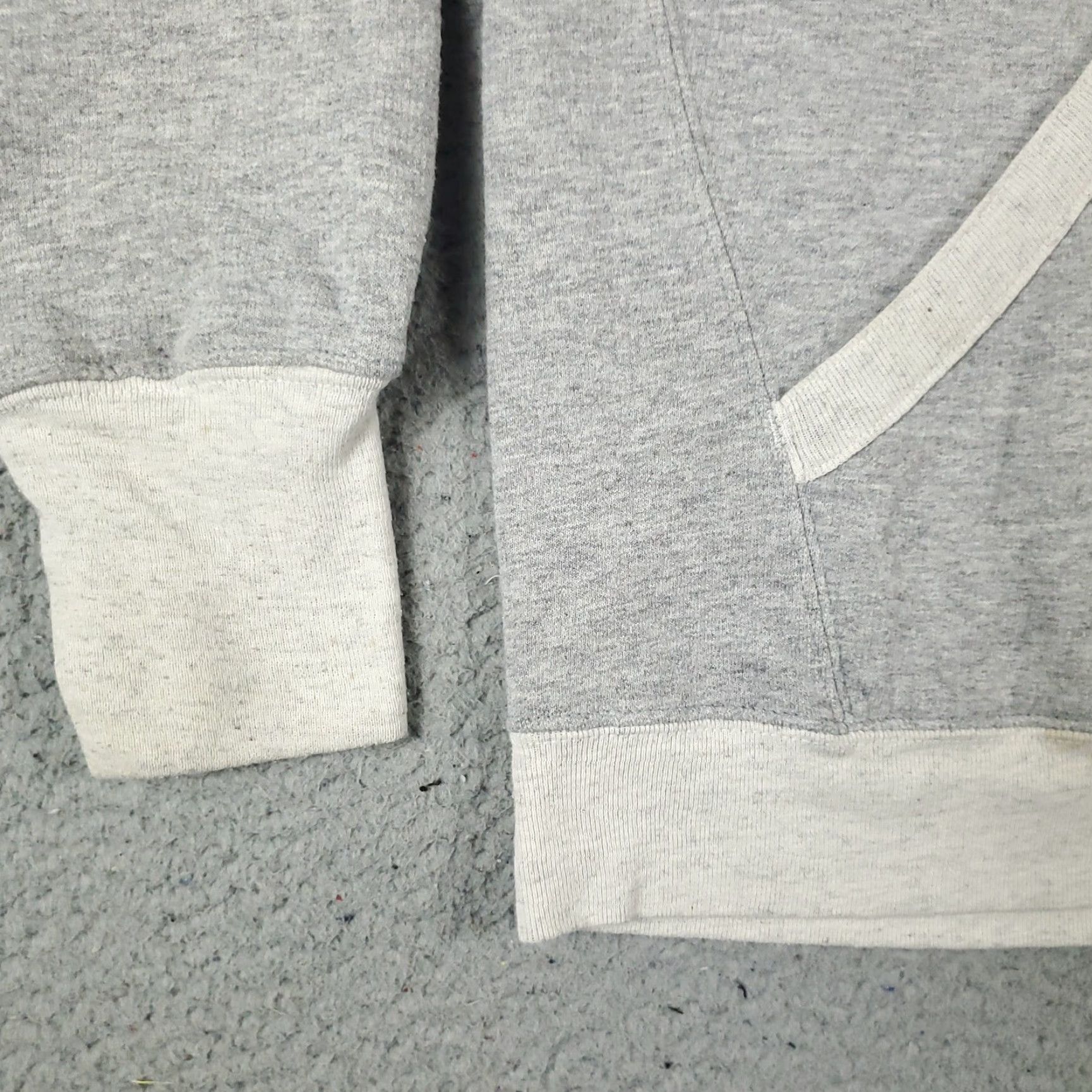 Champion Champion Hoodie Mens Large Gray Pullover Sweatshirt Casual Fleece Size US L / EU 52-54 / 3 - 4 Thumbnail