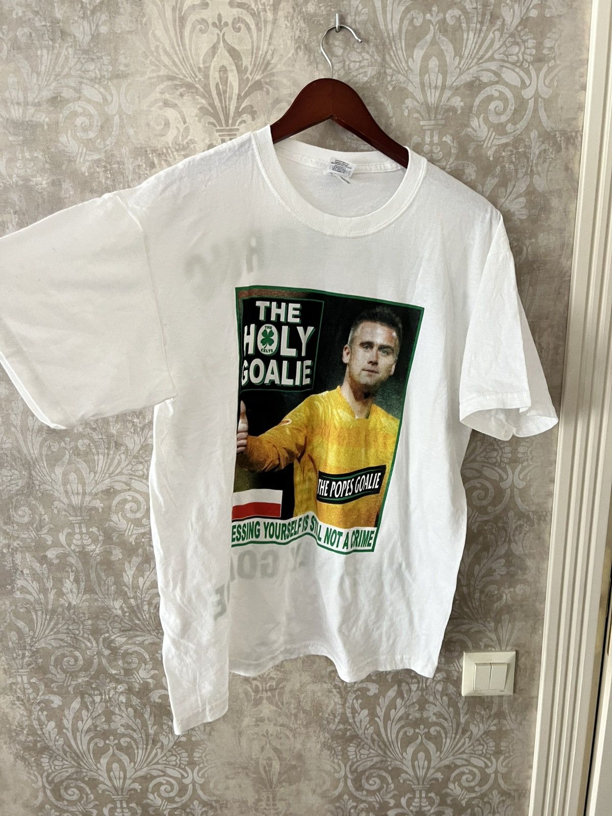 Vintage Artur Boruc The Holy Goalie Tee Celtic Football Shirt Size US L / EU 52-54 / 3 - 3 Thumbnail