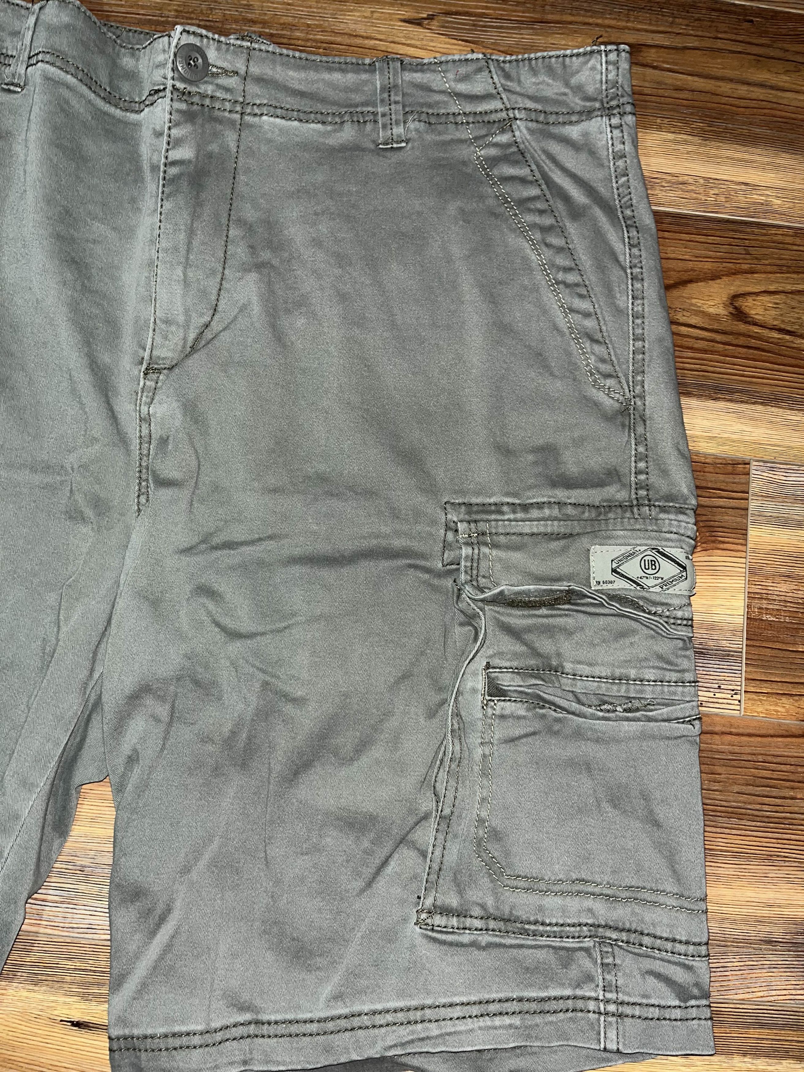 UNIONBAY × Vintage 2000’s Union Bay Baggy Gray Cargo Shorts Size US 40 / EU 56 - 5 Thumbnail