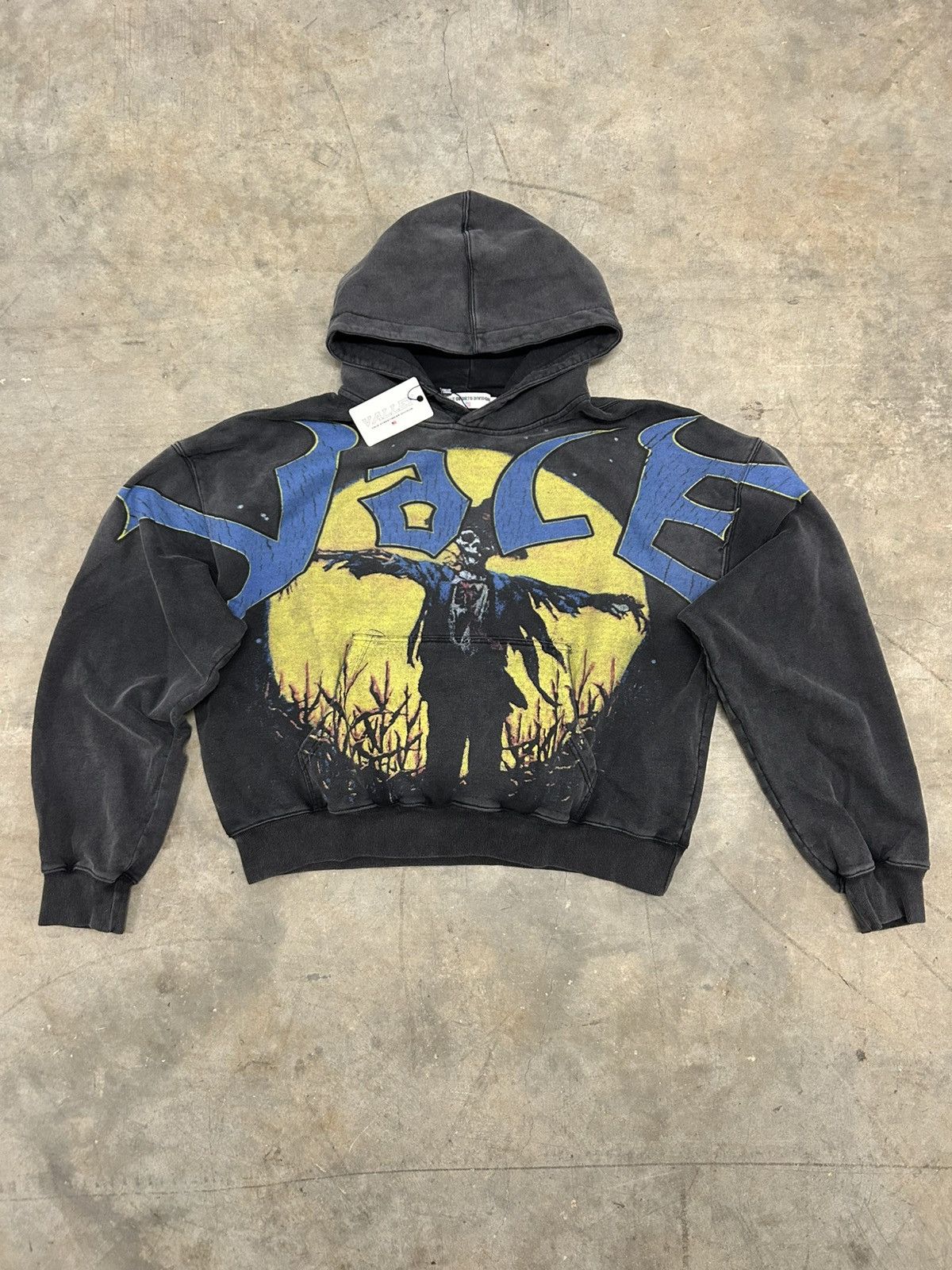 Vale Valley Dreams Black Scarecrow Pullover Hoodie