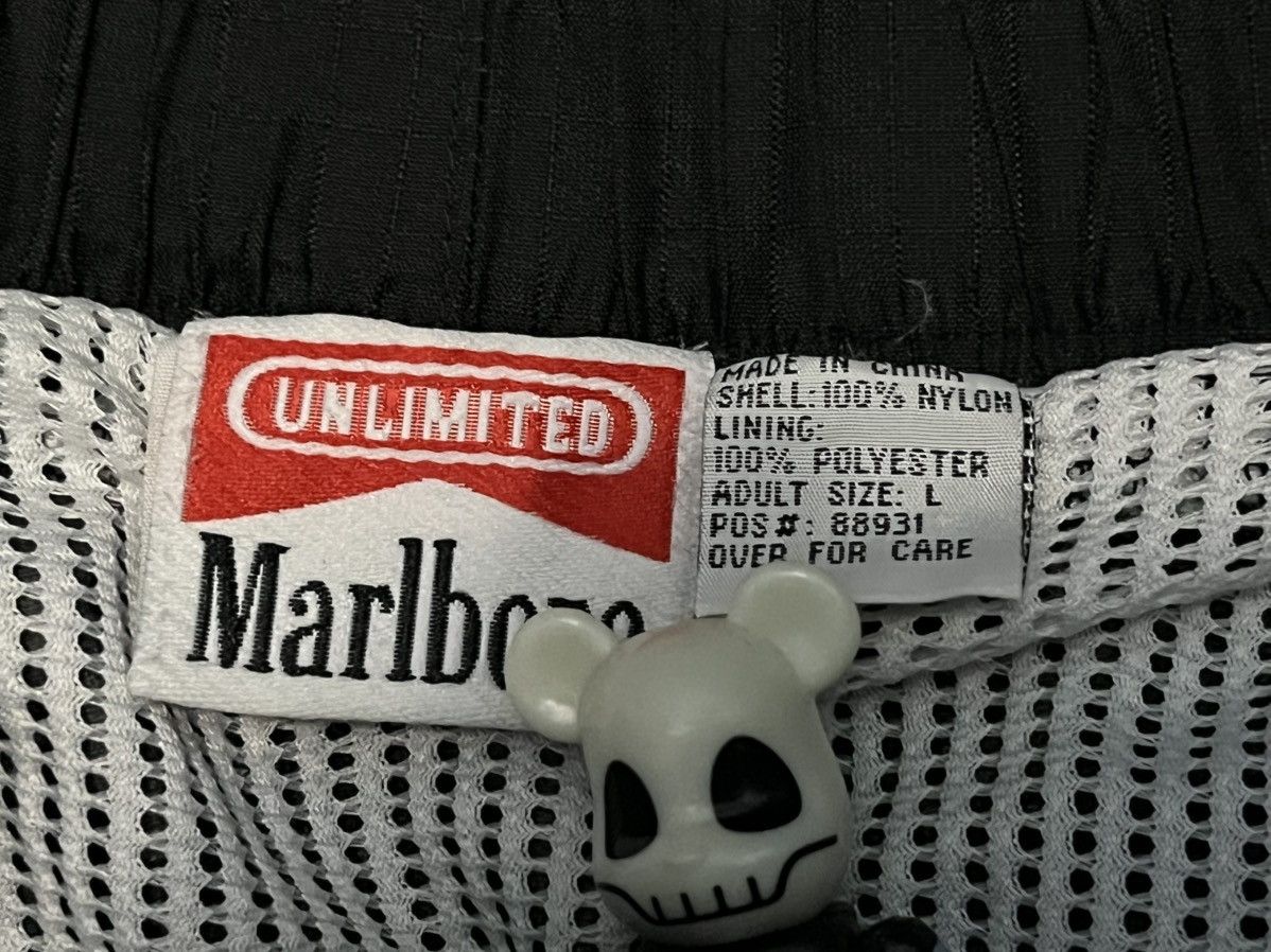 Marlboro Vintage Marlboro Shorts Size US 32 / EU 48 - 4 Thumbnail