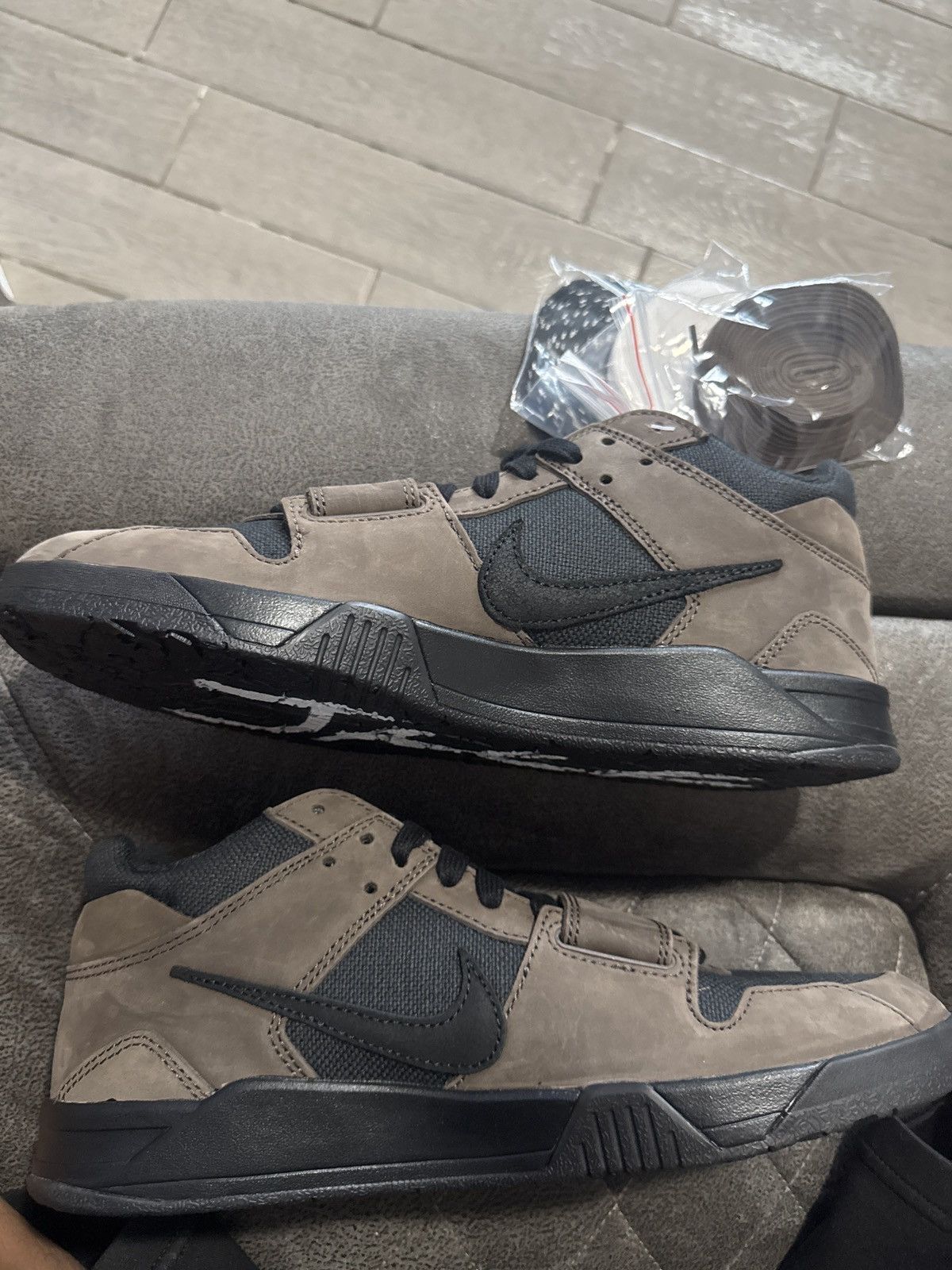 Jordan Brand × Travis Scott Travis Scott Jumpman Size US 10.5 / EU 43-44 - 5 Thumbnail
