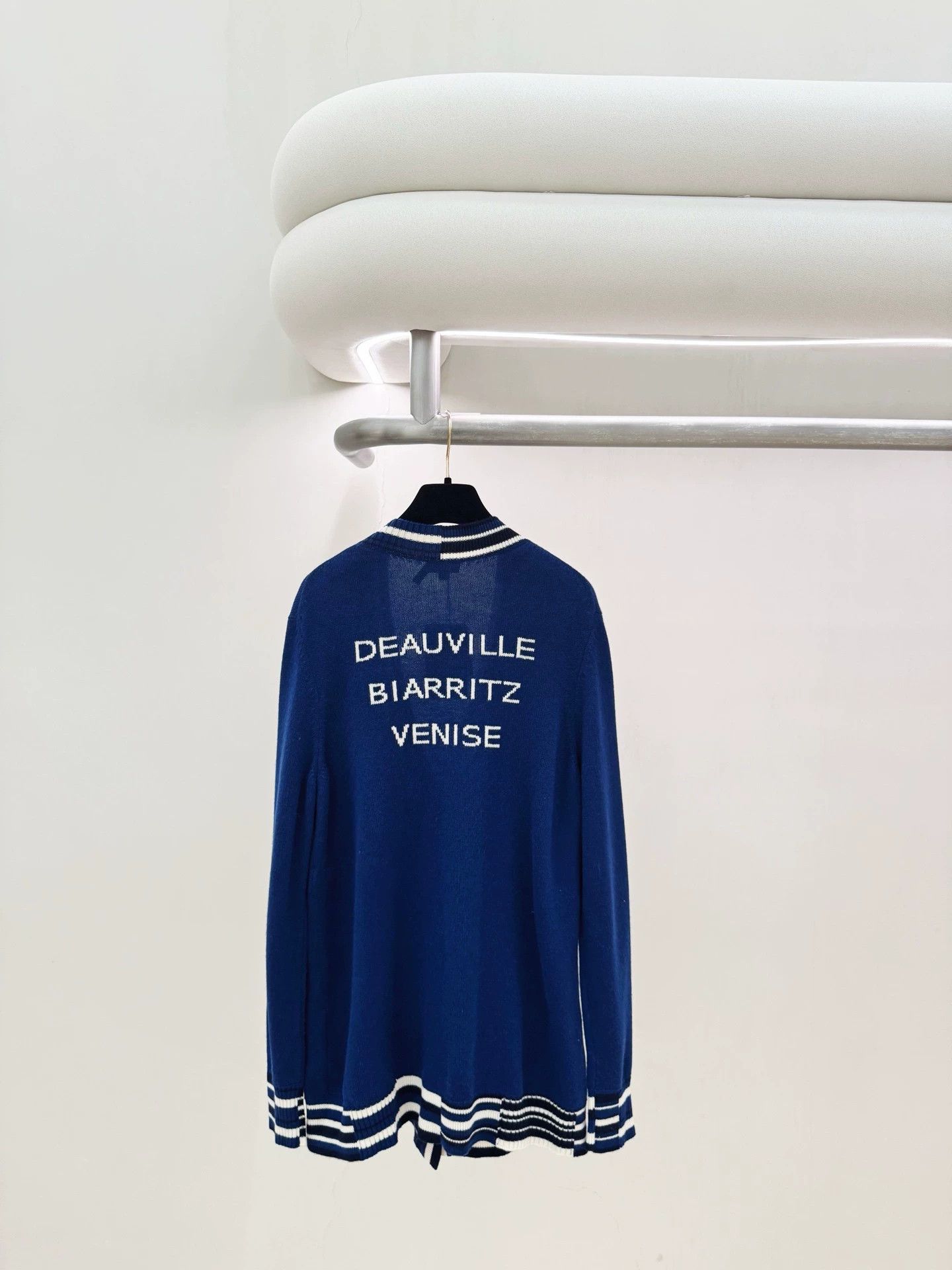 Chanel Chanel Pre-Owned Blue White Collar Cashmere Cardigan 40 Size M / US 6-8 / IT 42-44 - 2 Thumbnail