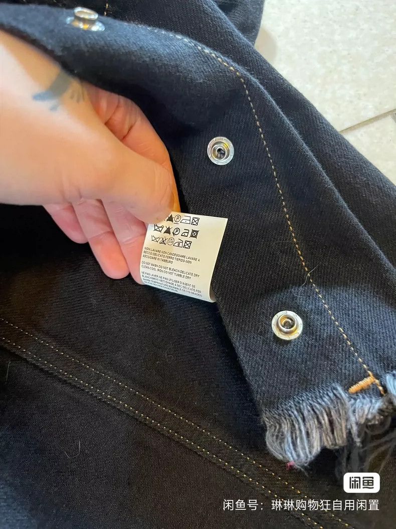 Versace Versace Court three-dimensional puff sleeve denim jacket Size M / US 6-8 / IT 42-44 - 8 Thumbnail