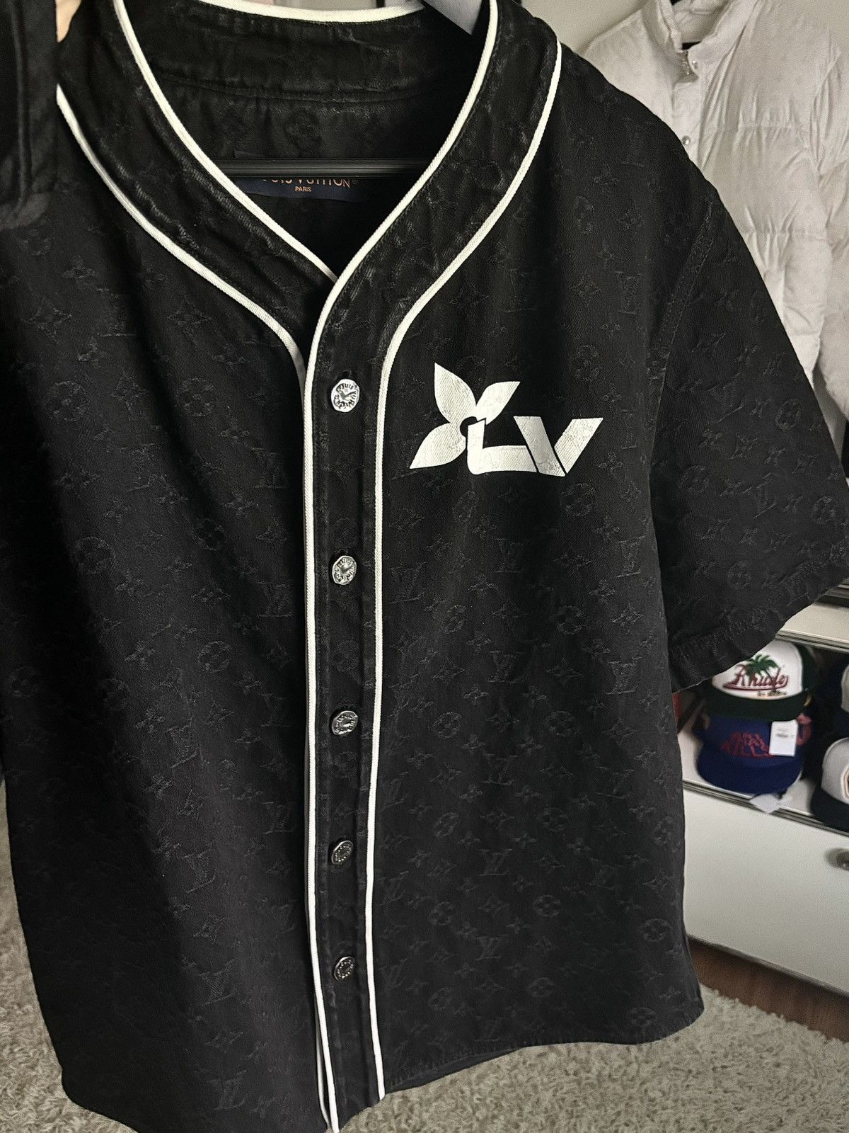 Louis Vuitton DENIM MONOGRAM BASEBALL JERSEY LV Size US L / EU 52-54 / 3 - 6 Thumbnail