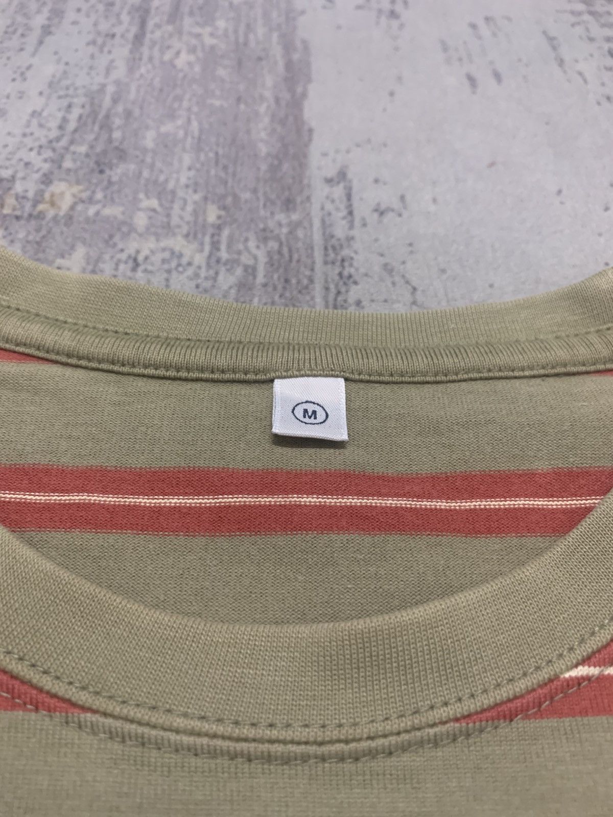 Japanese Brand UNIQLO Striped Longsleeve Tee Japanese Minimal Streetwear Size US M / EU 48-50 / 2 - 4 Thumbnail