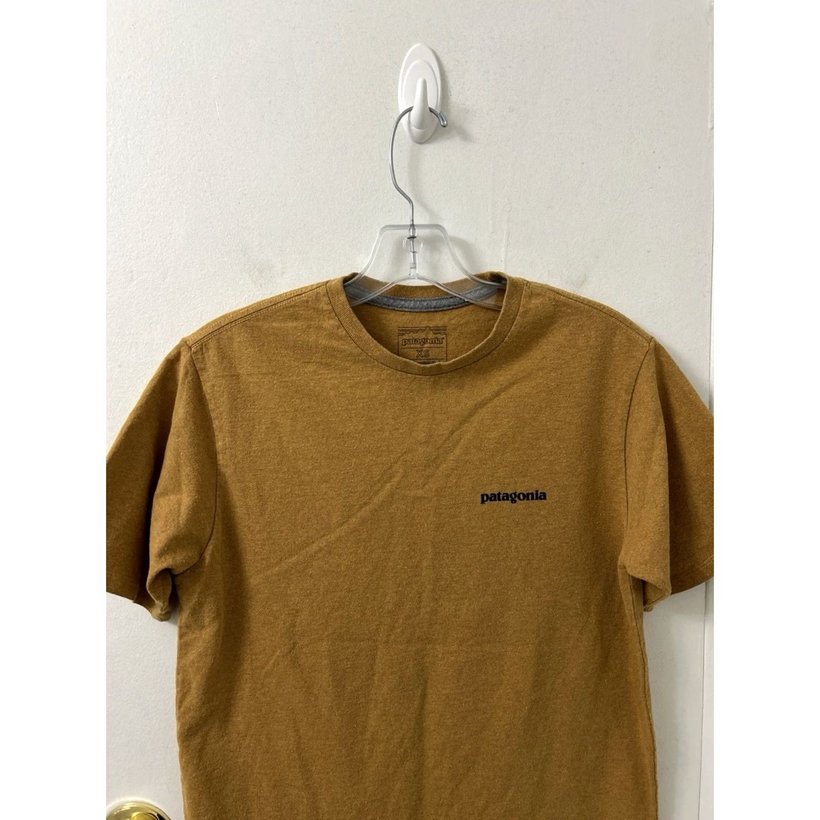 Patagonia Patagonia Responsibili-Tee Shirt Mens XS Mustard Yellow S/S Crew Neck Graphic Print Logo P-6 38504 SP24 Size US XS / EU 42 / 0 - 6 Thumbnail