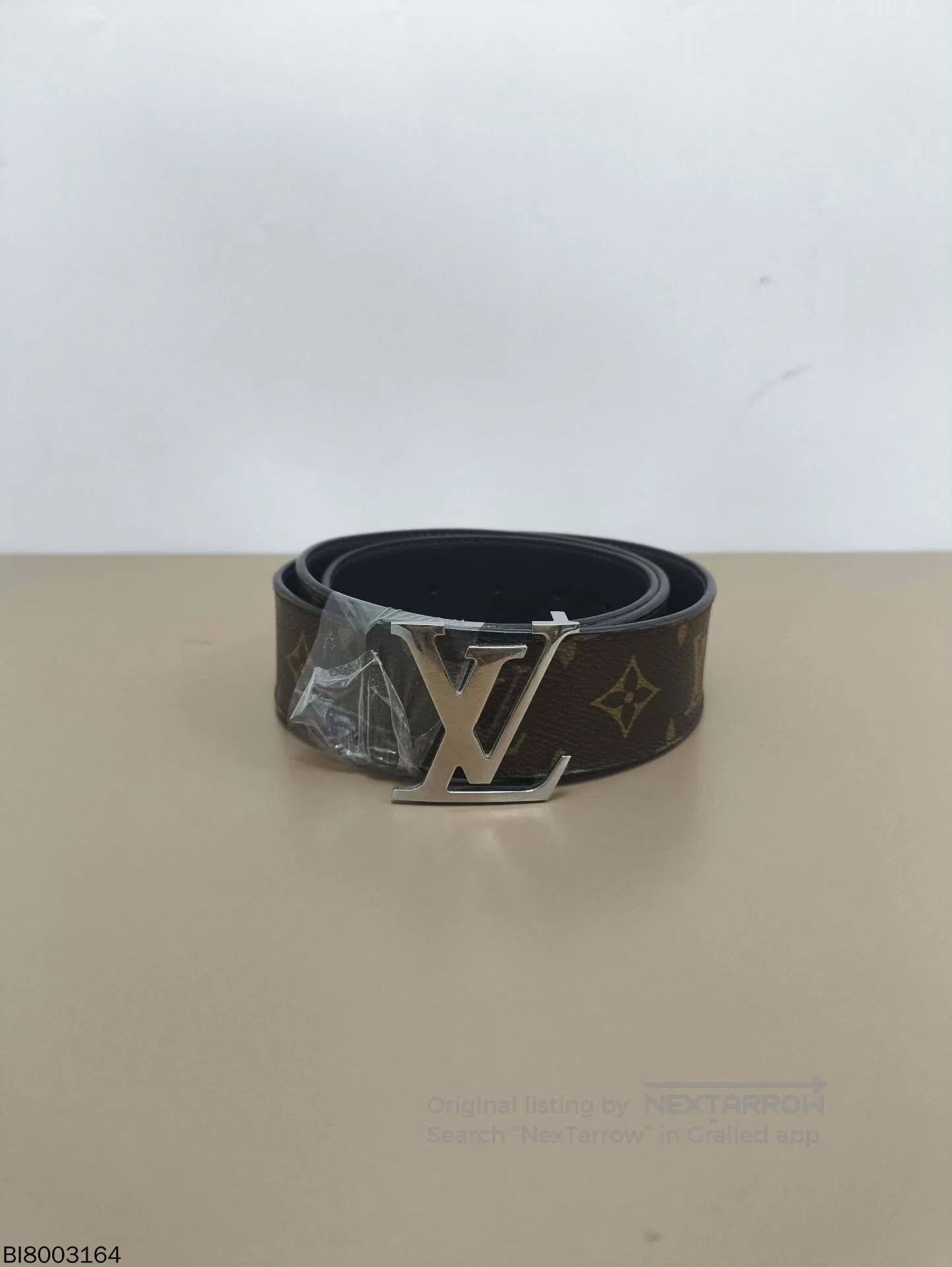 louis vuitton initiales reversible leather belt.