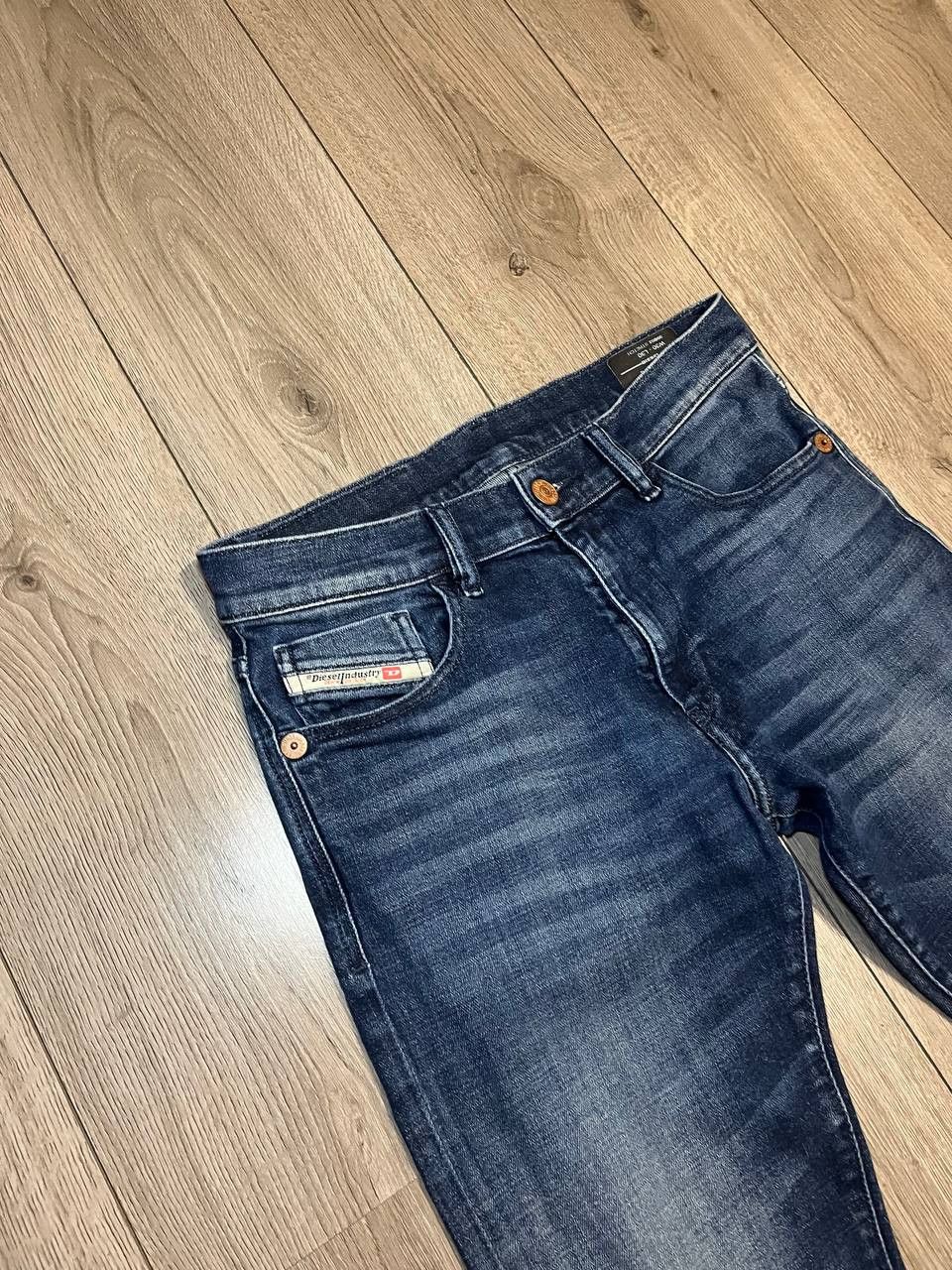 Diesel Diesel D-Strukt Archive Logo W30 L30 Size US 30 / EU 46 - 2 Thumbnail