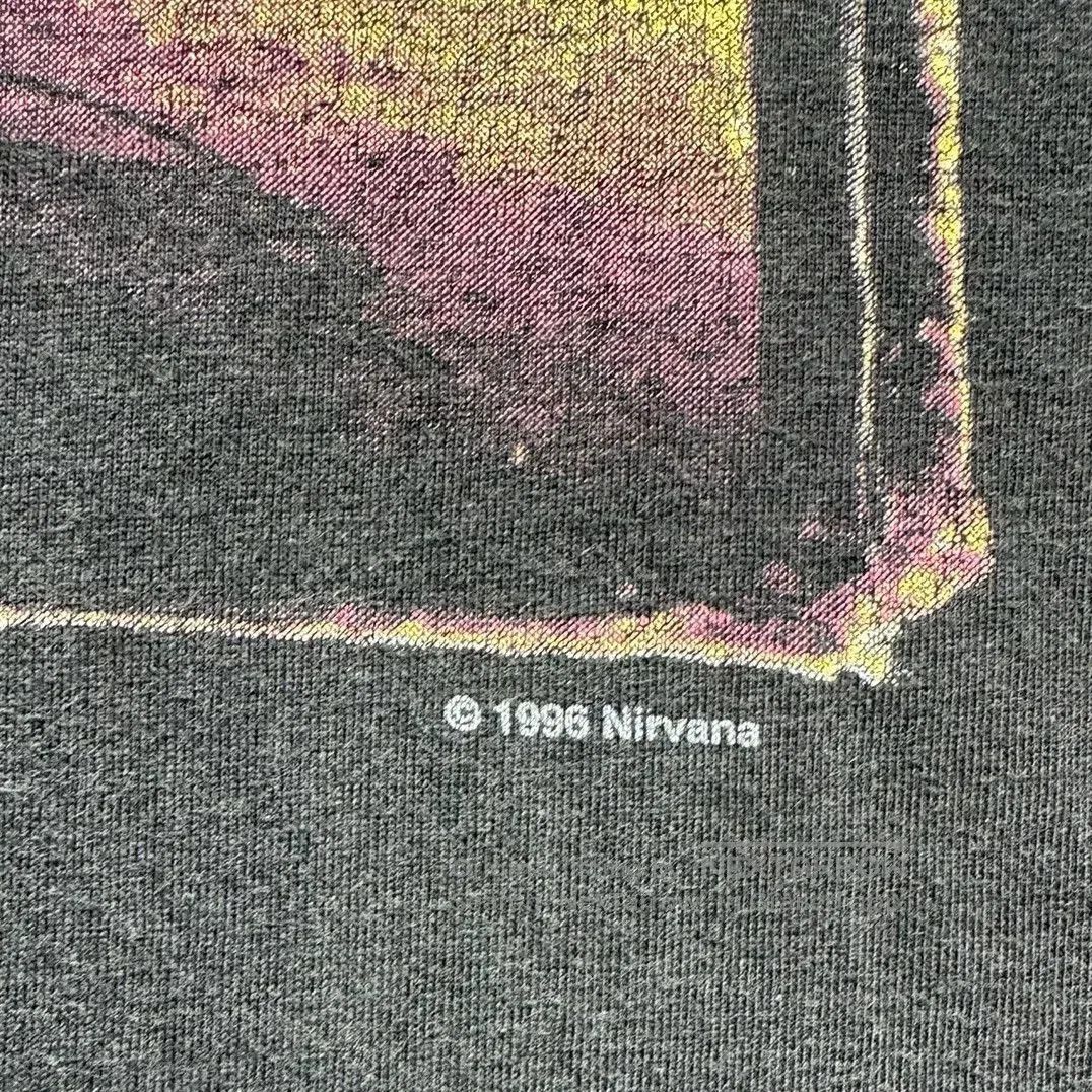 Vintage Vintage Nirvana 1996 T. Size US M / EU 48-50 / 2 - 4 Thumbnail