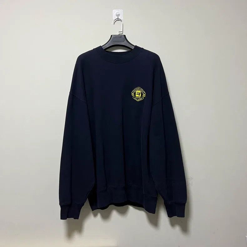 Balenciaga Balenciaga Manchester United Embroidered Logo Hoodie Size US XS / EU 42 / 0 - 1 Thumbnail