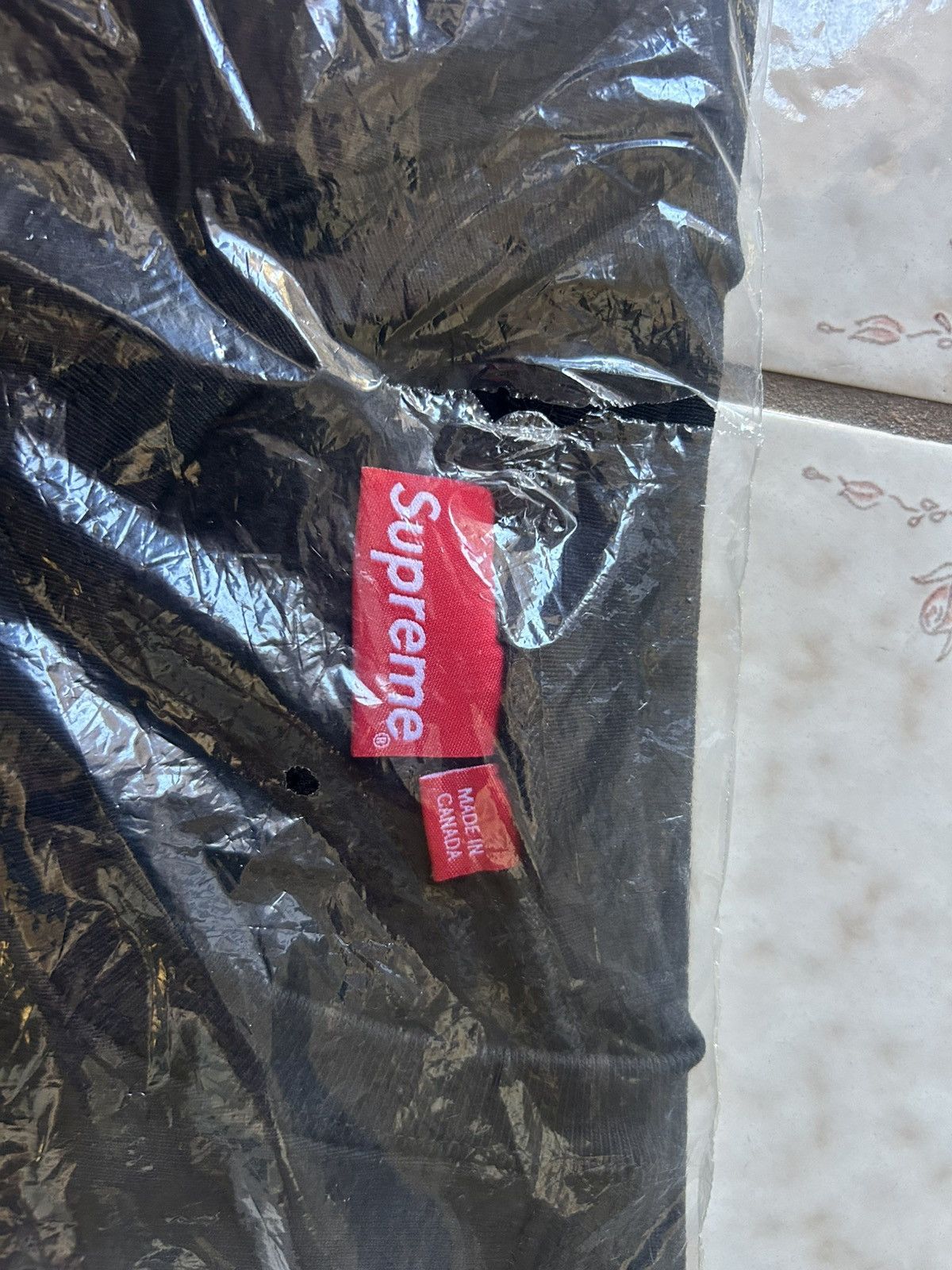 Supreme World Famous Crewneck Size US L / EU 52-54 / 3 - 6 Thumbnail