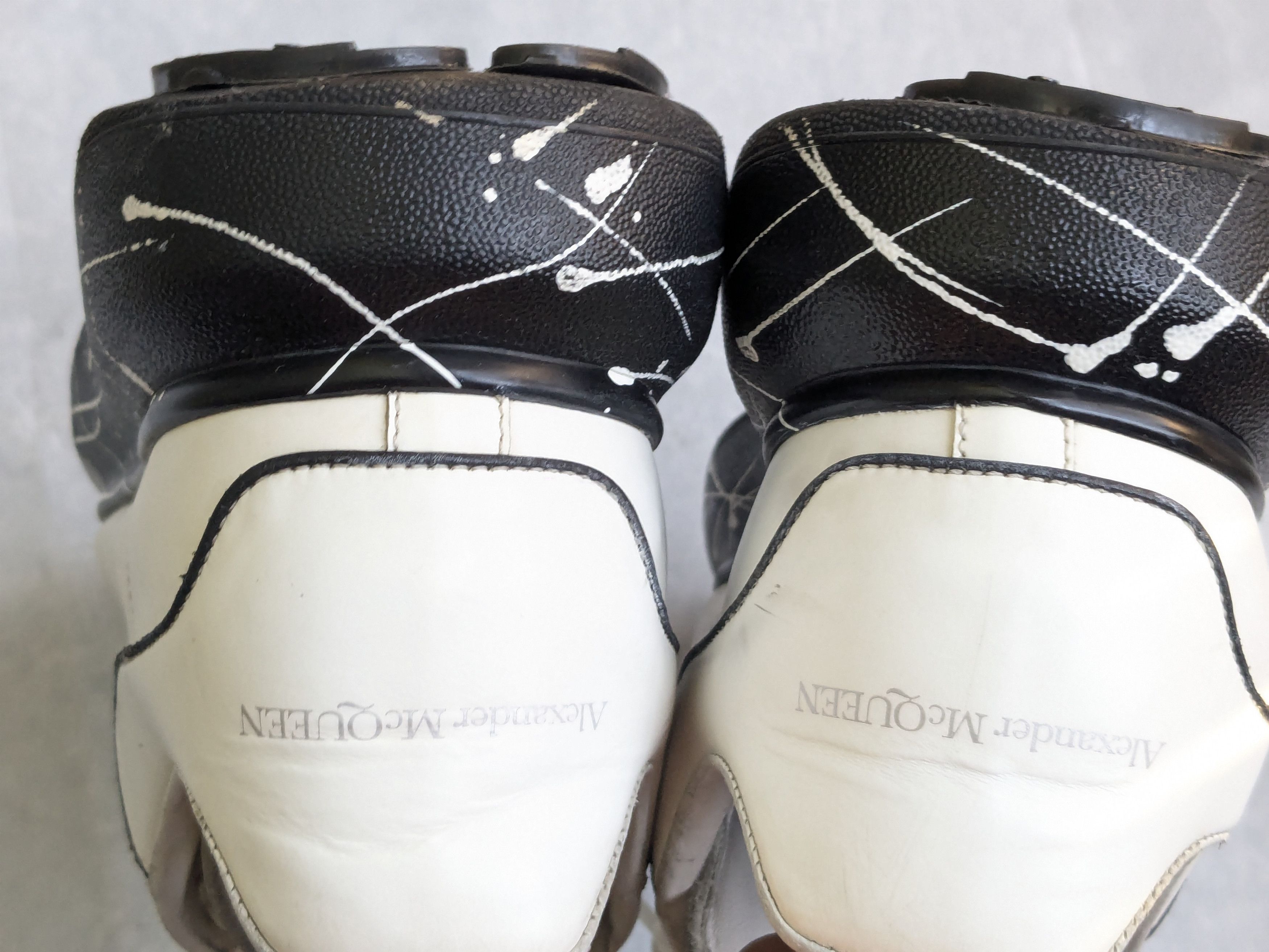Alexander McQueen alexander mcqueen oversized sneaker Larry White 11 44 Size US 11 / EU 44 - 16 Thumbnail