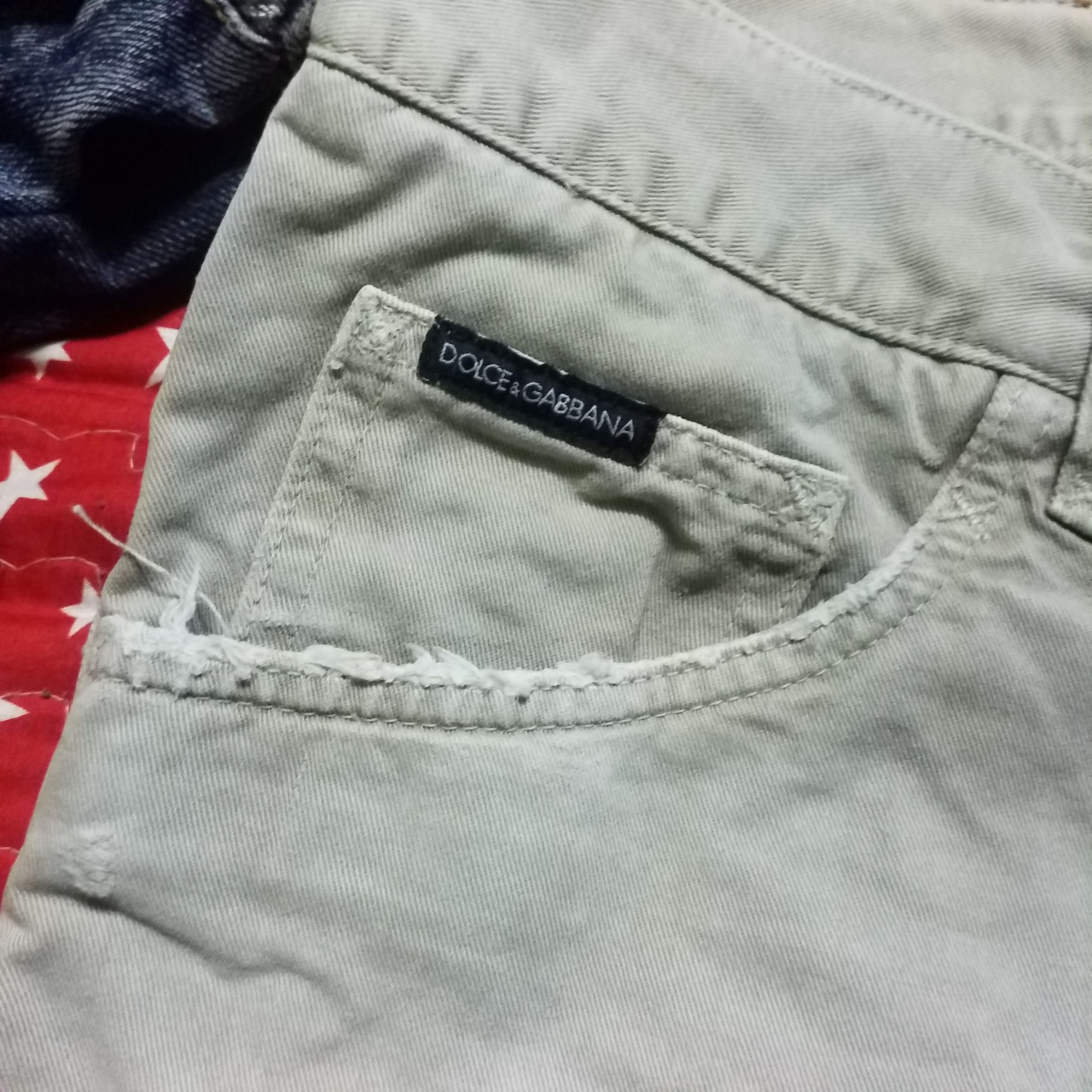 Dolce & Gabbana DOLCE&GABBANA DISTRESS STYLE JEANS Size 32" / US 10 / IT 46 - 4 Thumbnail