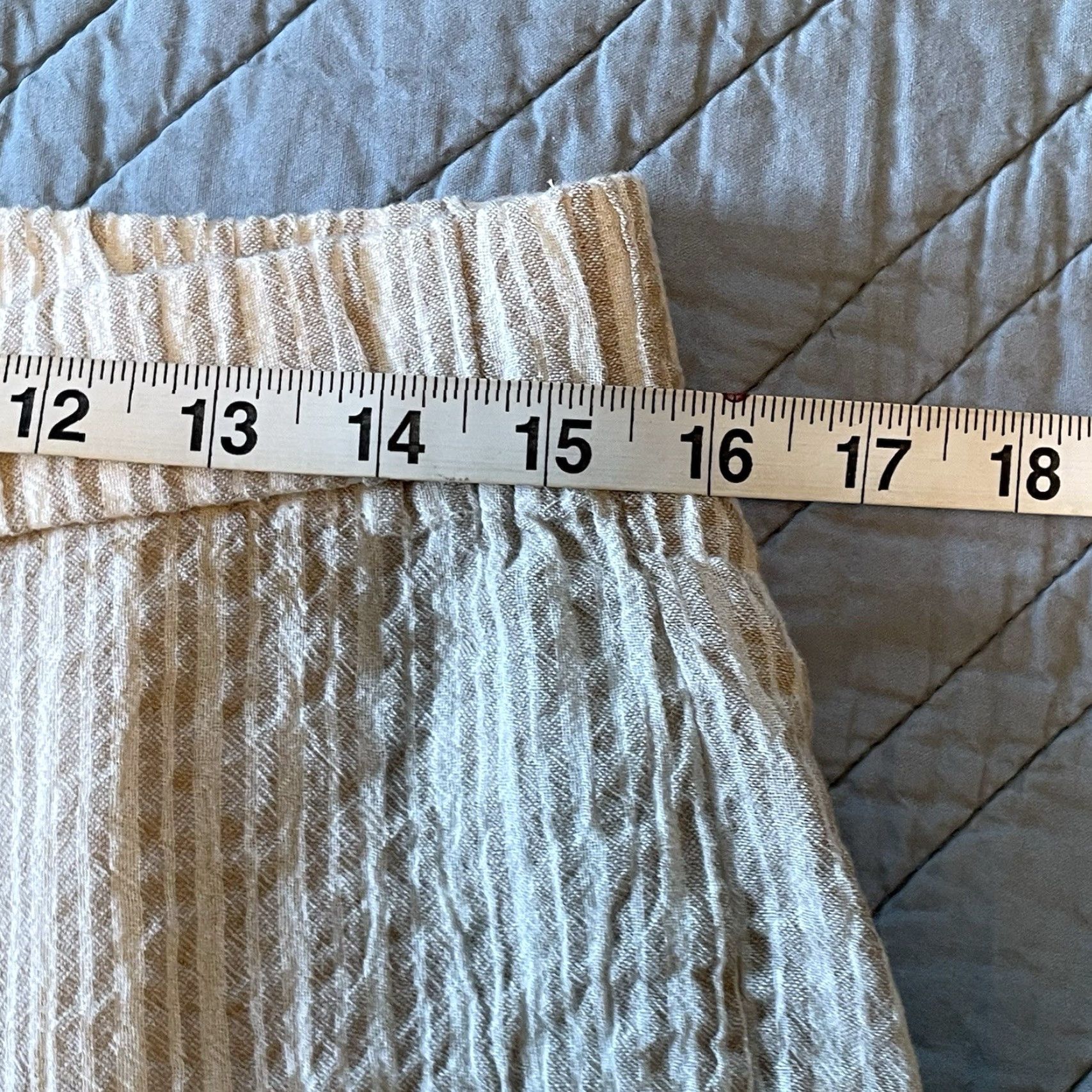 Vintage UMGEE Breezy Linen Blend Elastic Waist Shorts L Cream Beige Striped Ruffle Hem Mom Fit Women Casual Summer 3.5in Inseam Age Regular Size 36" / US 14 / IT 50 - 5 Thumbnail