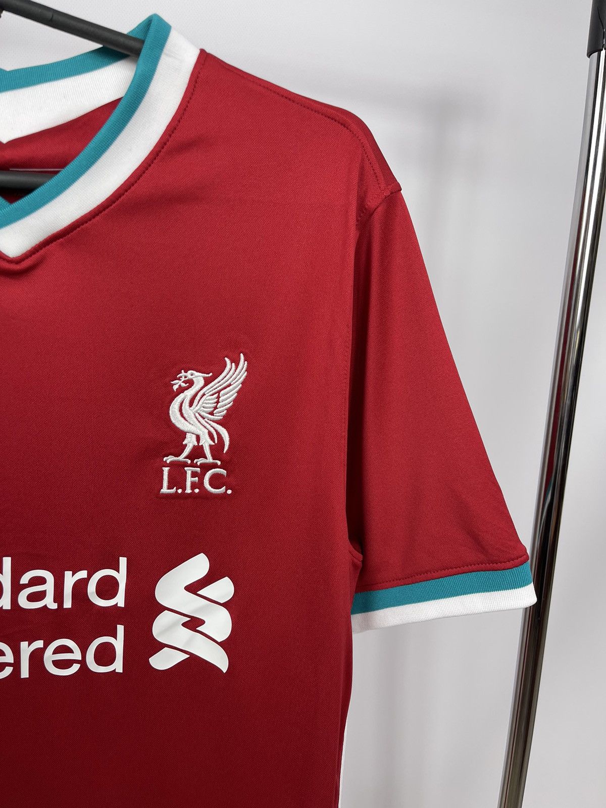 Nike LIVERPOOL 2020/2021 FOOTBALL SOCCER SHIRT JERSEY NIKE SIZE M Size US M / EU 48-50 / 2 - 2 Thumbnail
