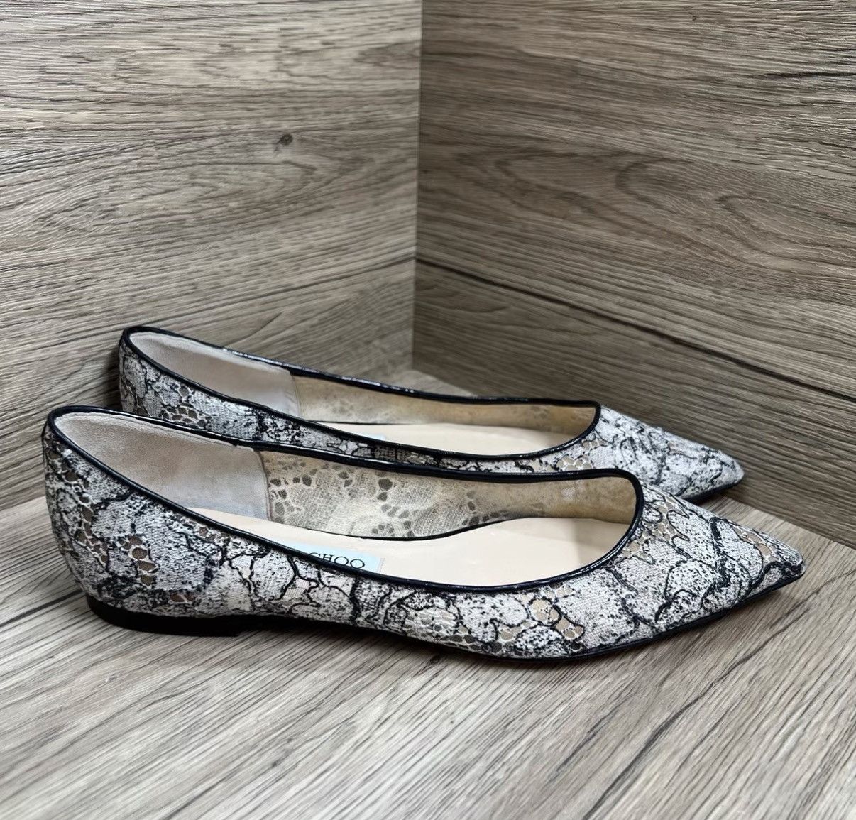 Jimmy Choo Jimmy Choo Black and Grey Lace Flats J41 Size US 7 / IT 37 - 4 Thumbnail