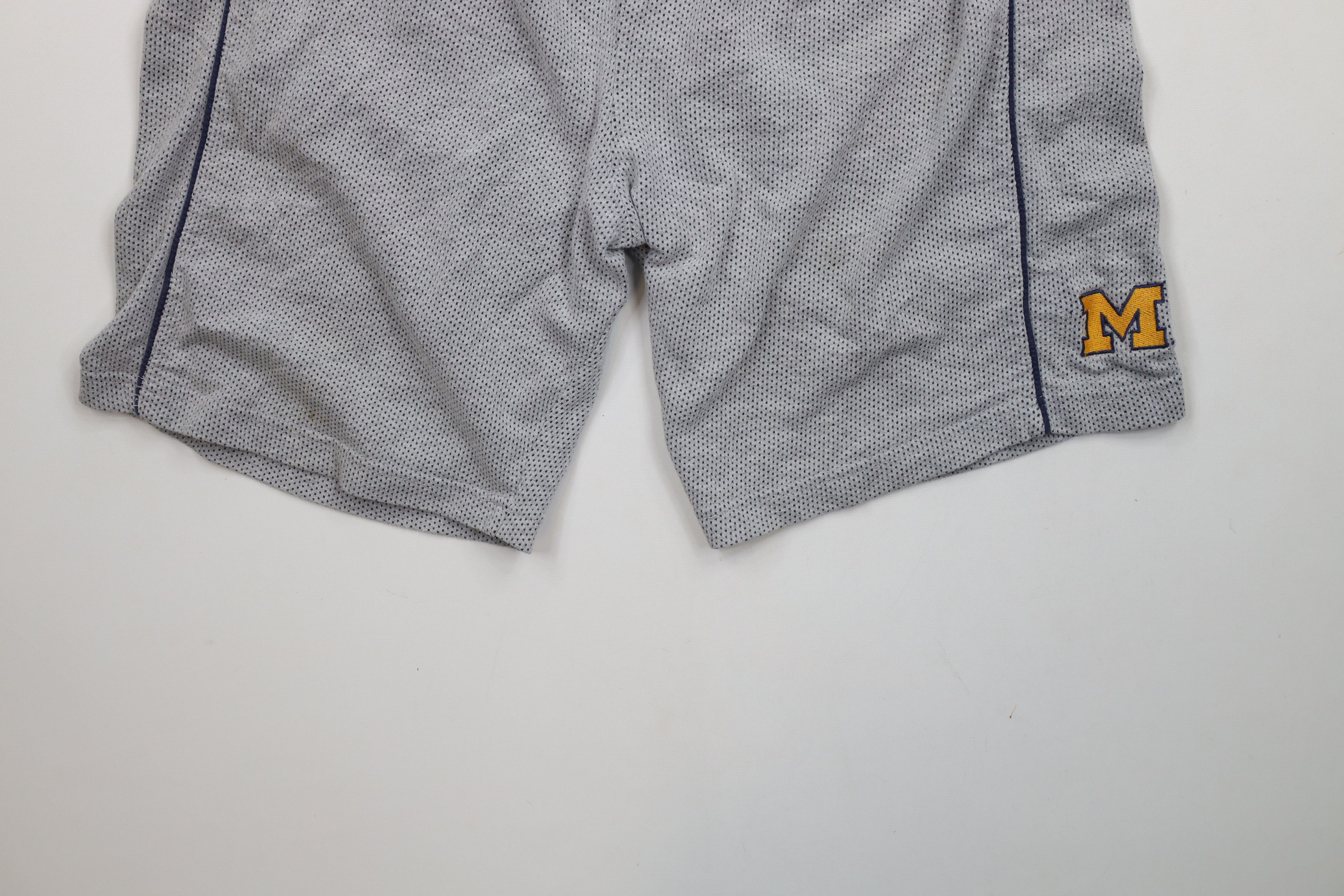 Vintage Vintage 90s University of Michigan Mesh Above Knee Shorts Size US 36 / EU 52 - 4 Thumbnail