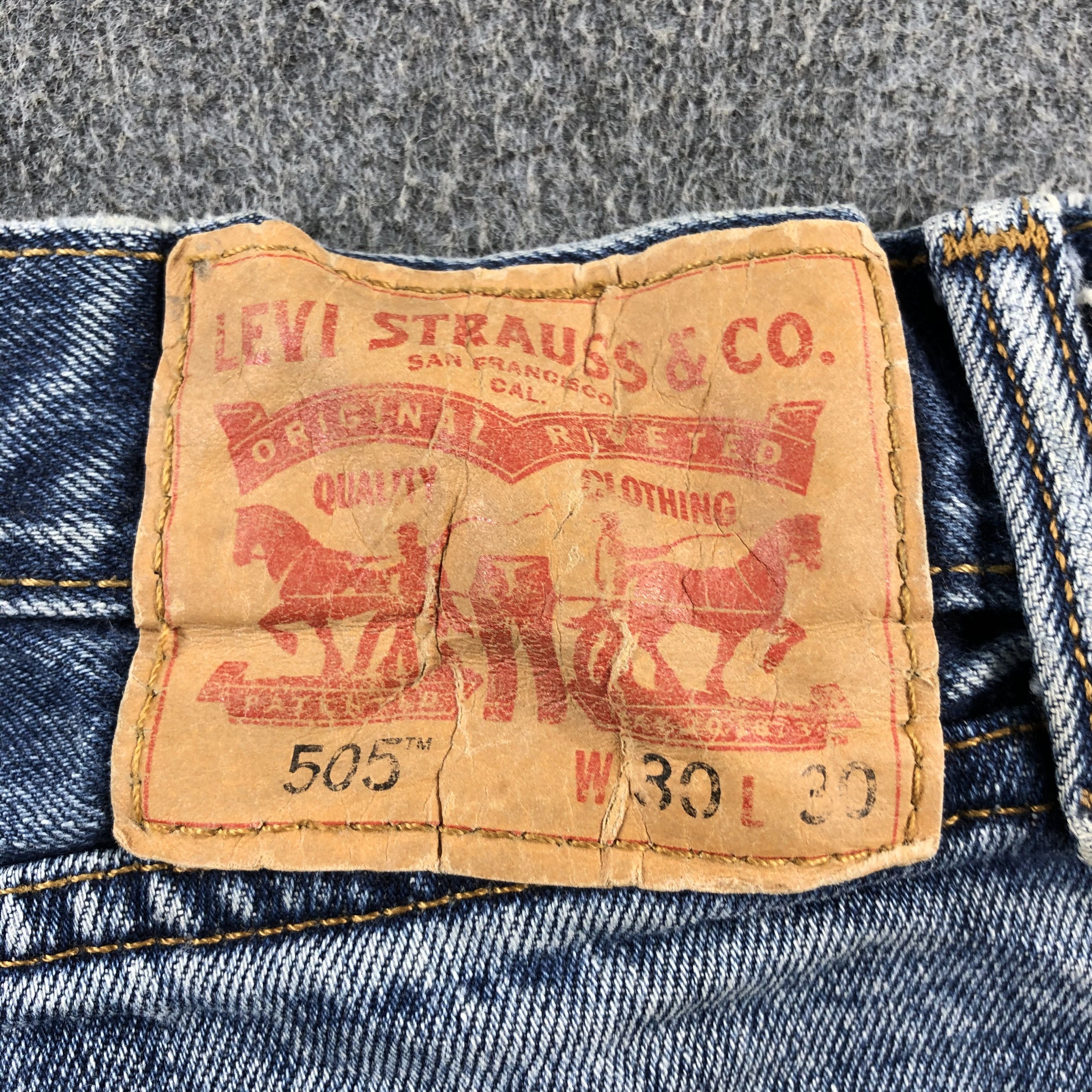 Levi's Vintage Blue Wash Levis 505 Jeans-J2564 Size US 29 - 5 Thumbnail