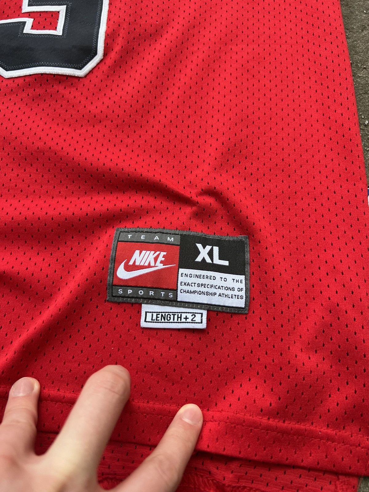 Nike × Vintage VINTAGE NIKE NBA CHICAGO BULLS #23 MICHAEL JORDAN SWINGMAN Size US XL / EU 56 / 4 - 3 Thumbnail