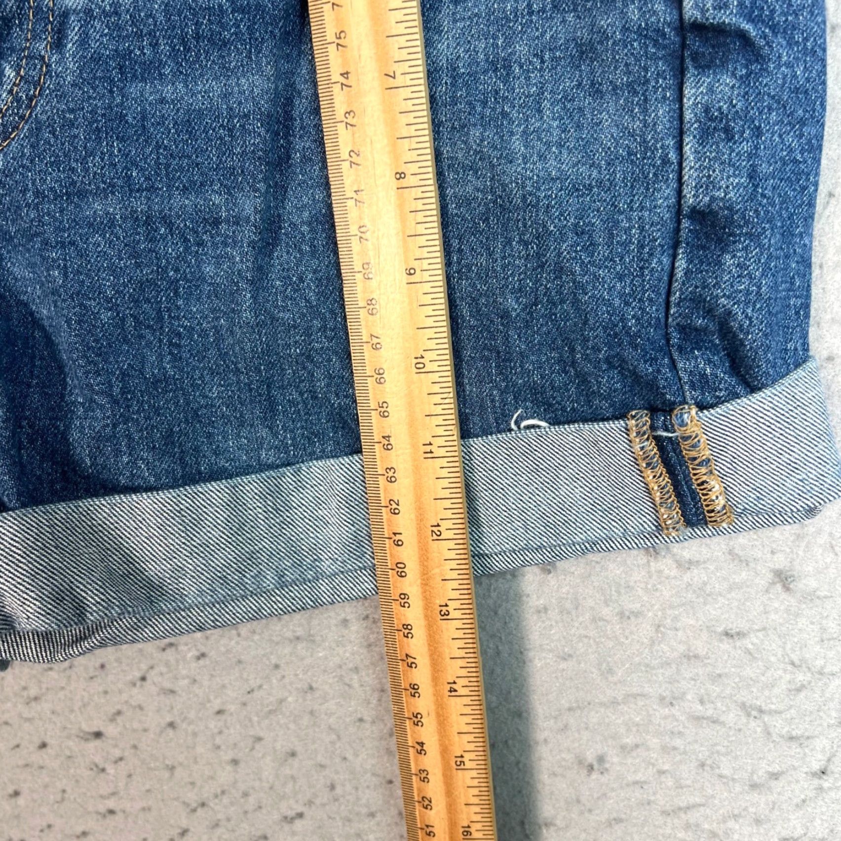 Everlane Everlane Denim Jeans Shorts Blue Medium Wash 27 Womens Casual 5-Pocket Cut-Off Denim Shorts Size 27" / US 4 / IT 40 - 6 Thumbnail