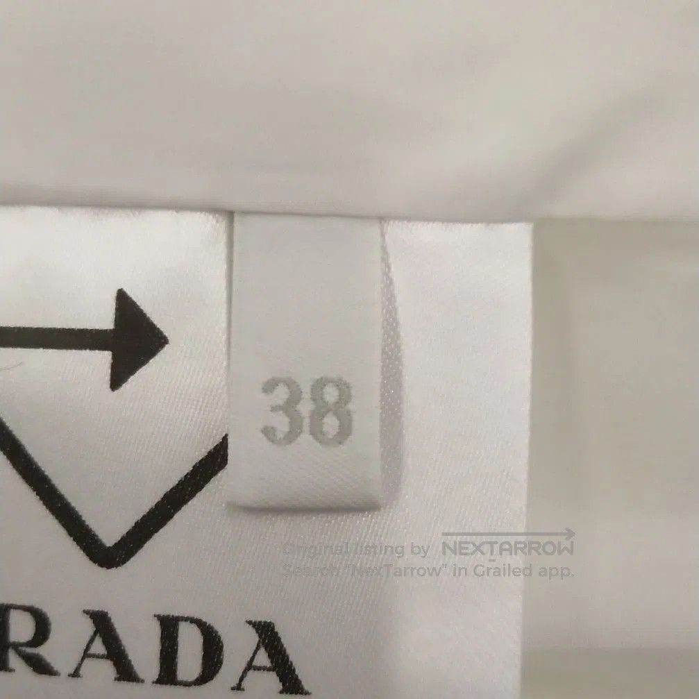 Prada Prada Sleeveless Triangle Logo Dress in White . Size US 38 / EU 54 - 6 Thumbnail