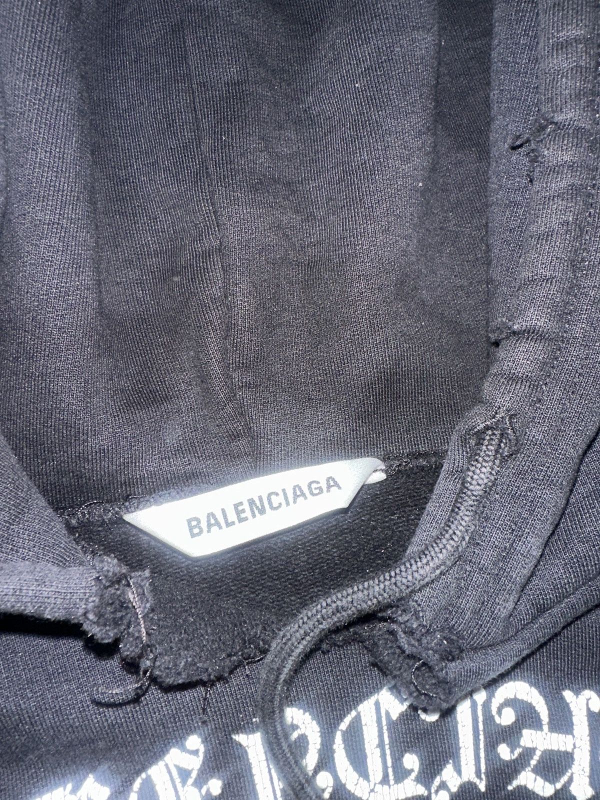 Balenciaga BALENCIAGA FREE YOUR MIND HOODIE Size US XXS / EU 40 - 7 Thumbnail