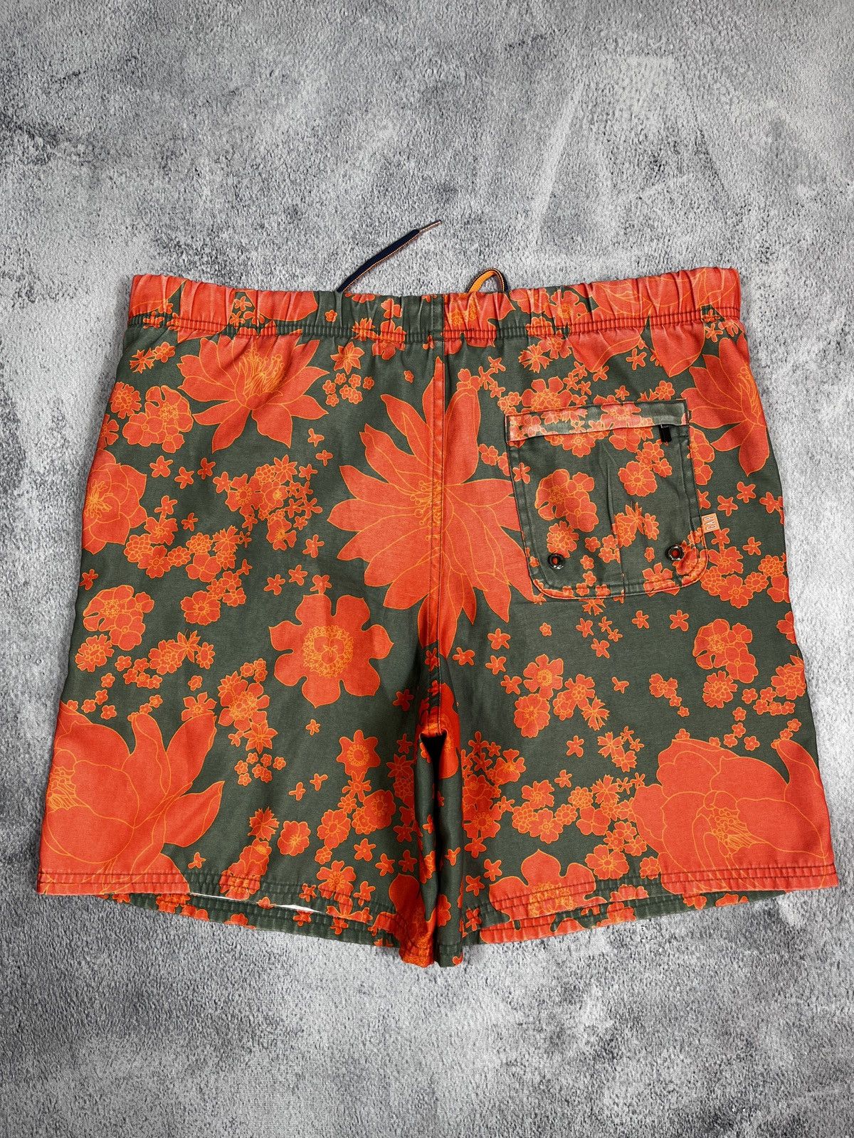 Gap Vintage Y2K Gap summer Hawaiian shorts size S Size US 30 / EU 46 - 7 Thumbnail