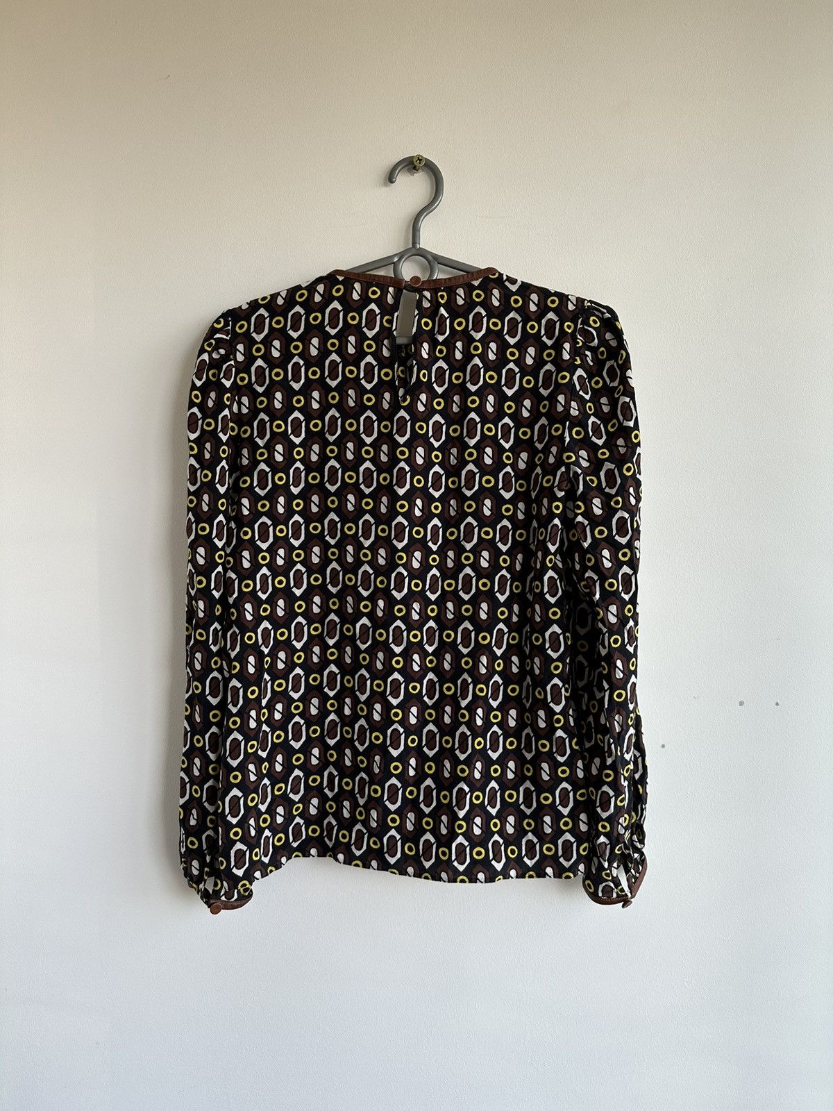 Prada Prada Silk Geometric Pattern Long Sleeve Blouse with Belt 40 Size S / US 4 / IT 40 - 2 Thumbnail