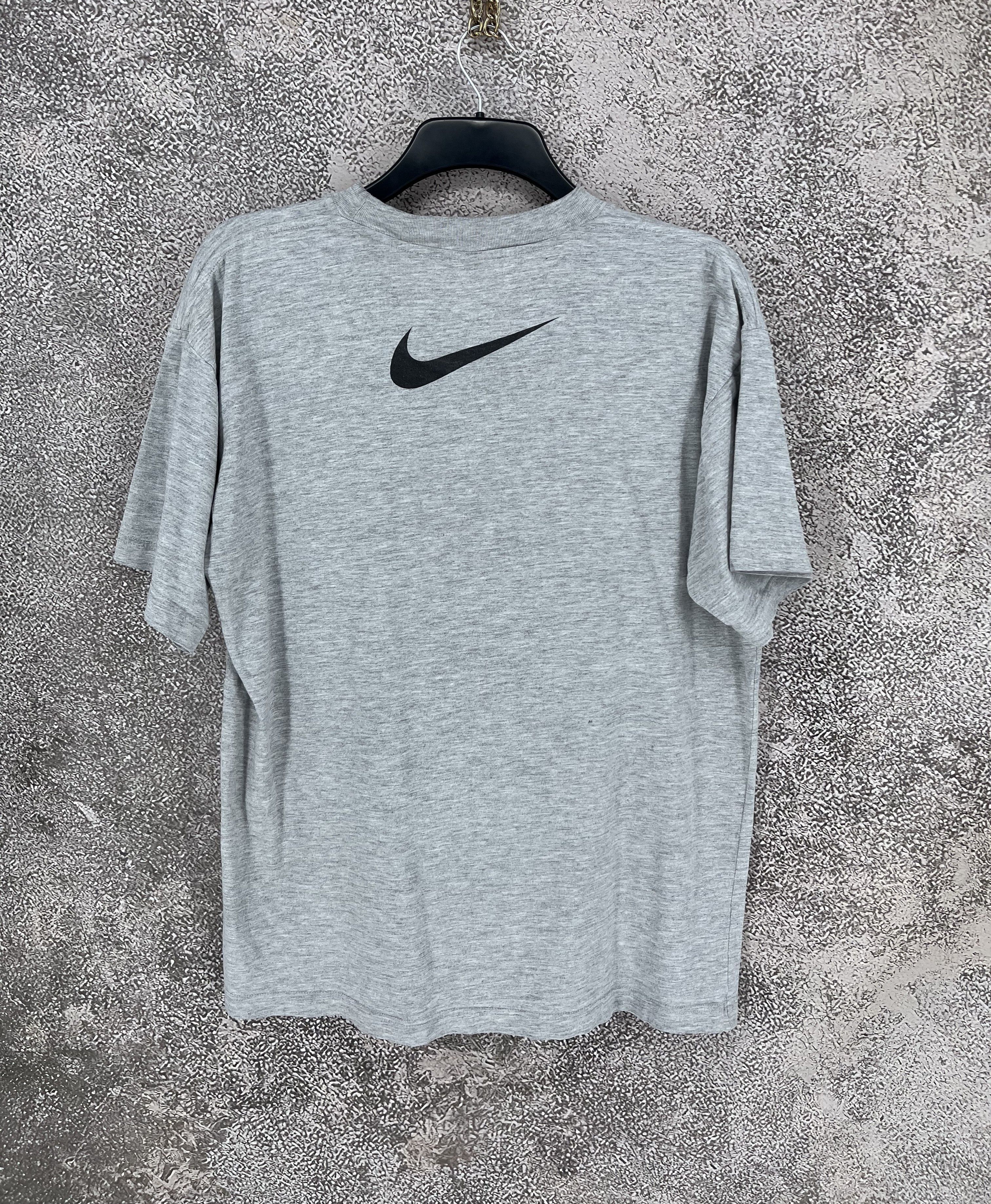Nike Vintage 90s Praha 98 Basketball Camp T-Shirt M Grey Size US M / EU 48-50 / 2 - 11 Thumbnail