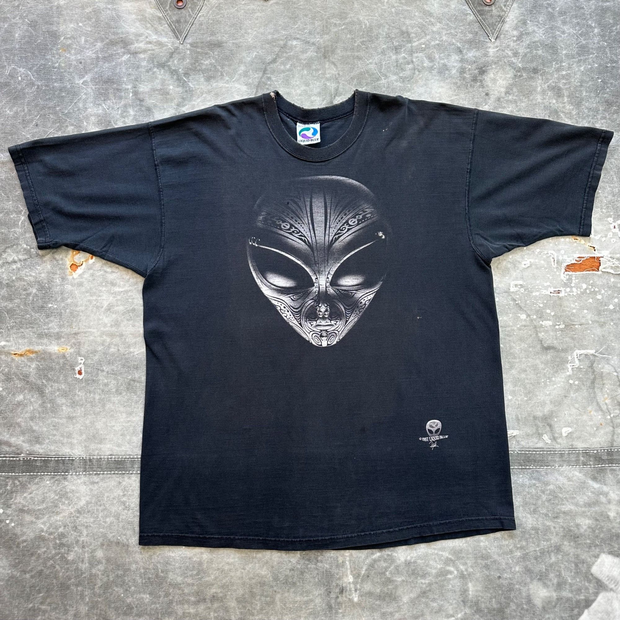 Alien Workshop × Liquid Blue × Vintage 1997 Liquid Blue UFO Alien 