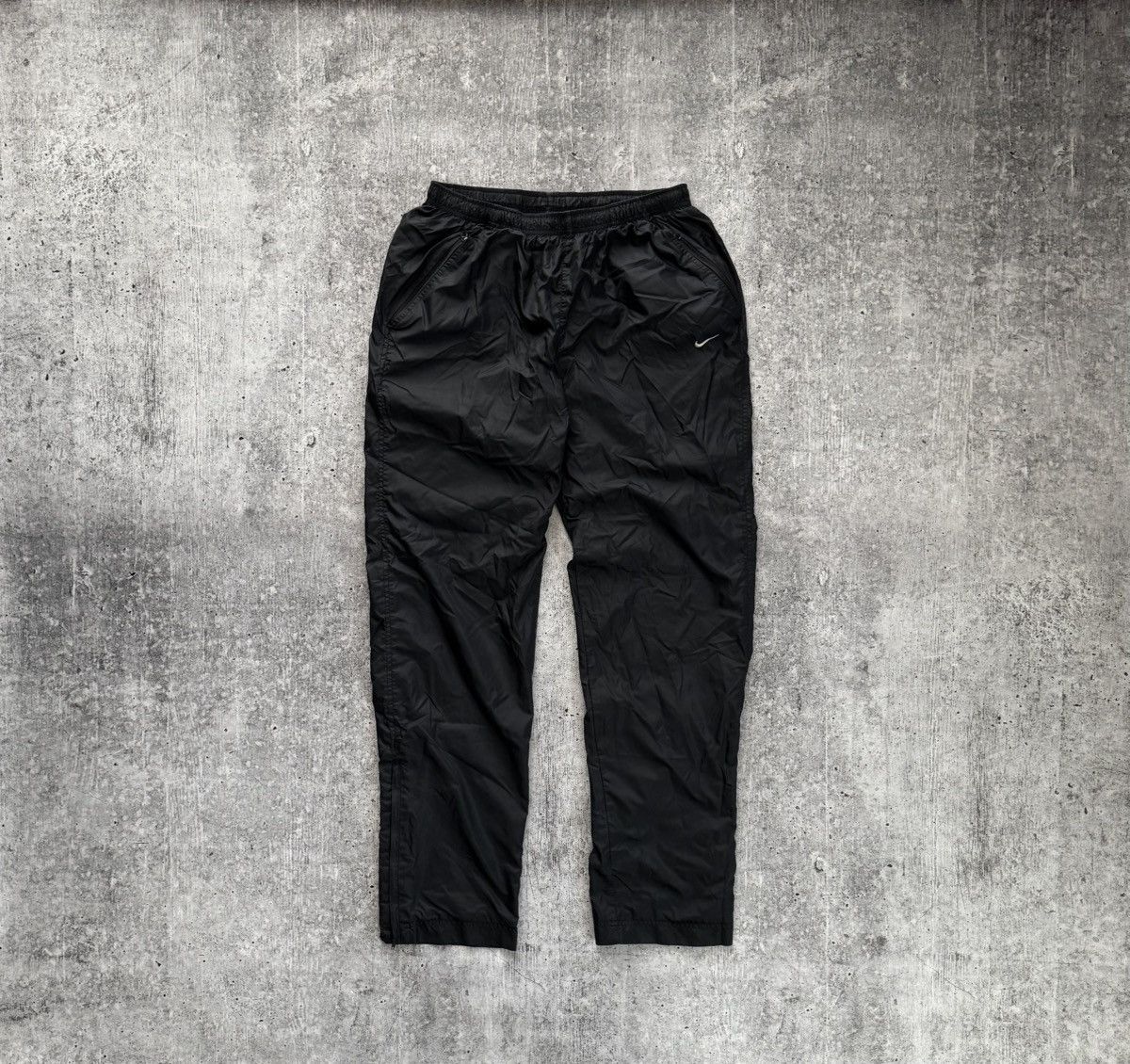 Nike Nike Vintage Nylon Trackpants Joggers Y2K Drill pants Size L Size US 34 / EU 50 - 1 Thumbnail