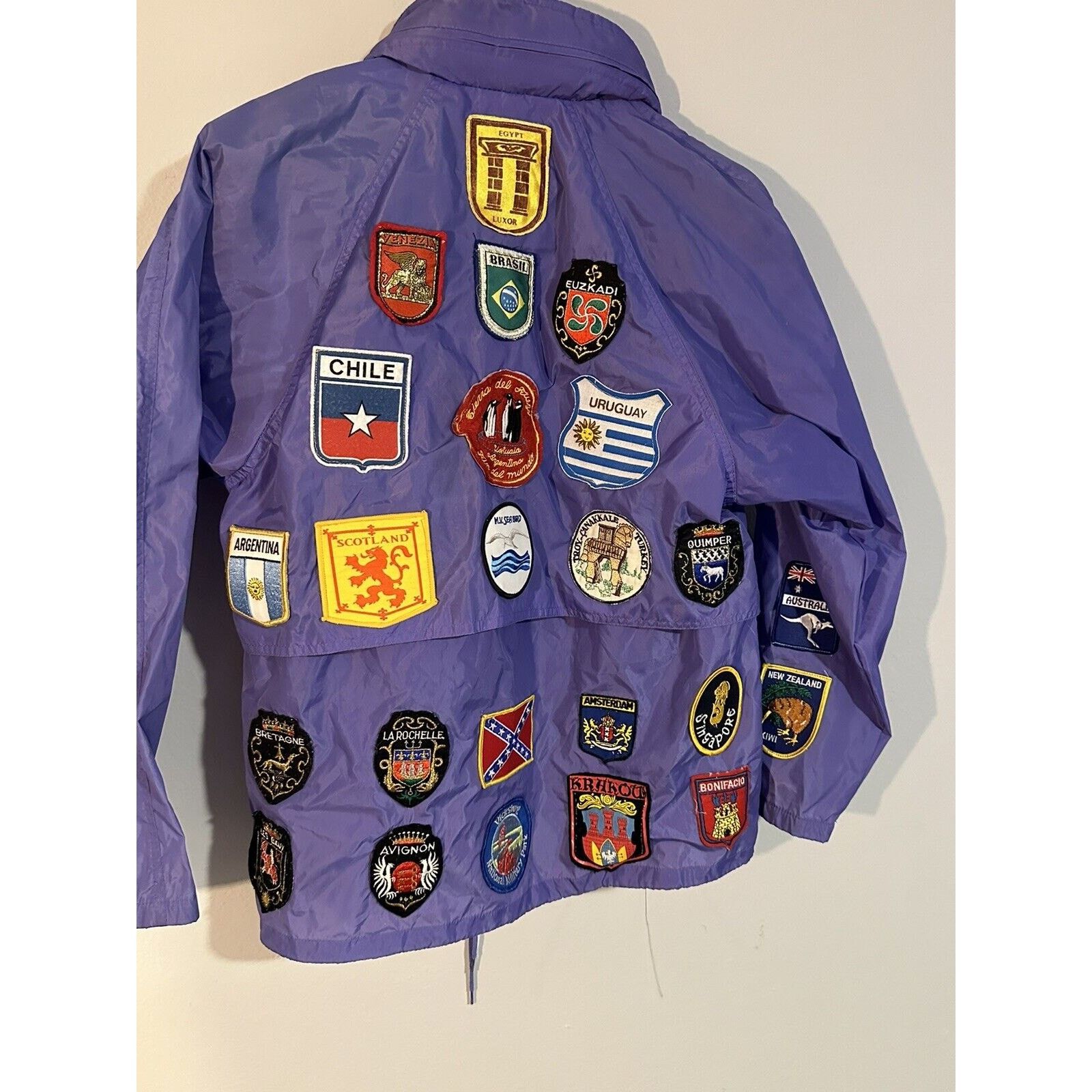 Eddie Bauer Vintage Women's Eddie Bauer Windbreaker Collectible Patches Size S / US 4 / IT 40 - 1 Thumbnail