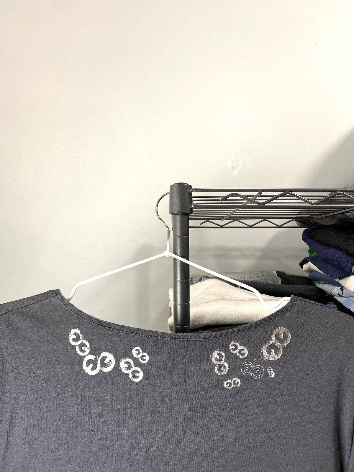 Escada Luxury Escada Silver Neck Print T Shirt Size L / US 10 / IT 46 - 7 Thumbnail
