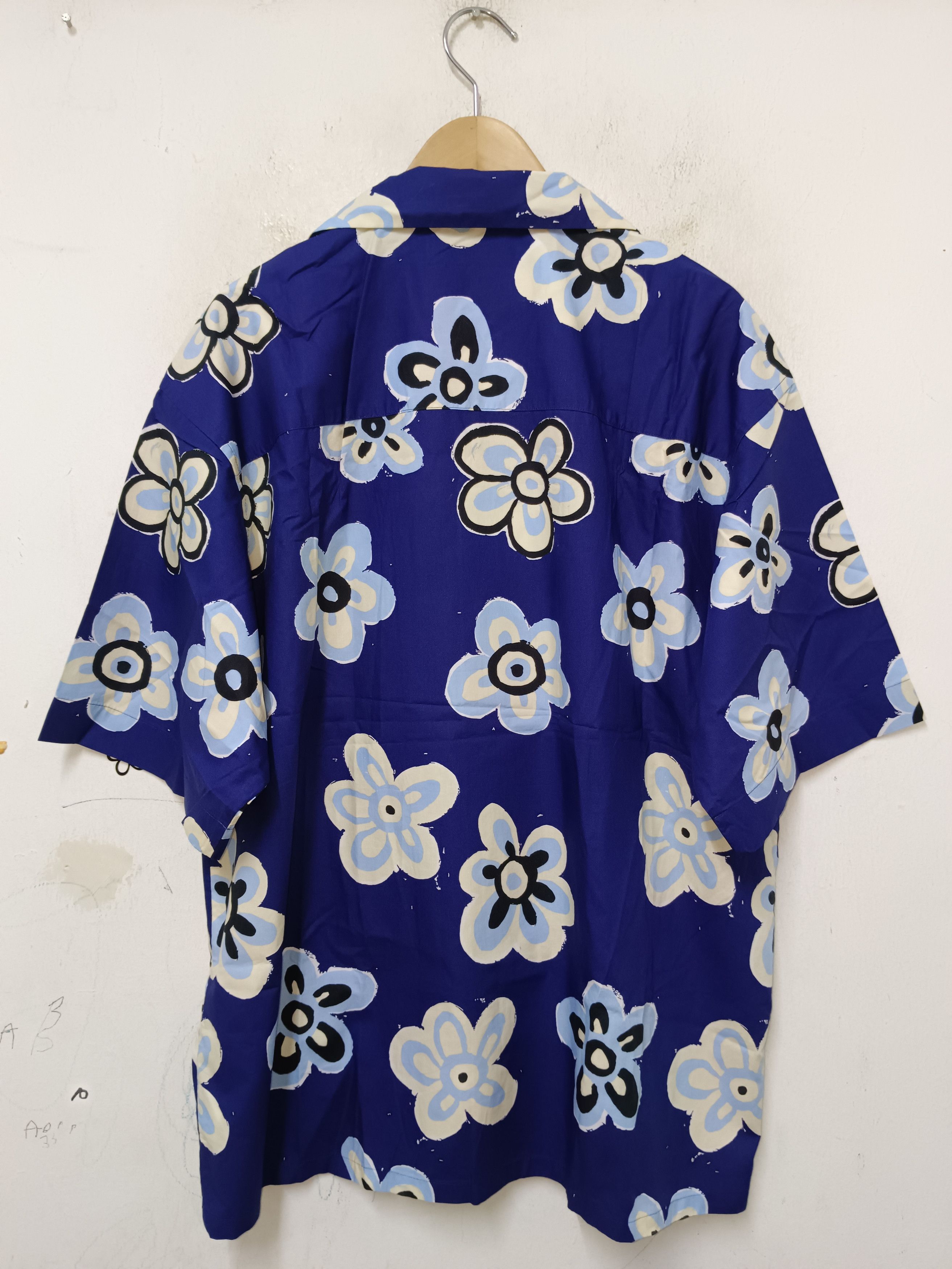 Hypebeast Marni X Uniqlo Open Collar Shirt Size US L / EU 52-54 / 3 - 3 Thumbnail