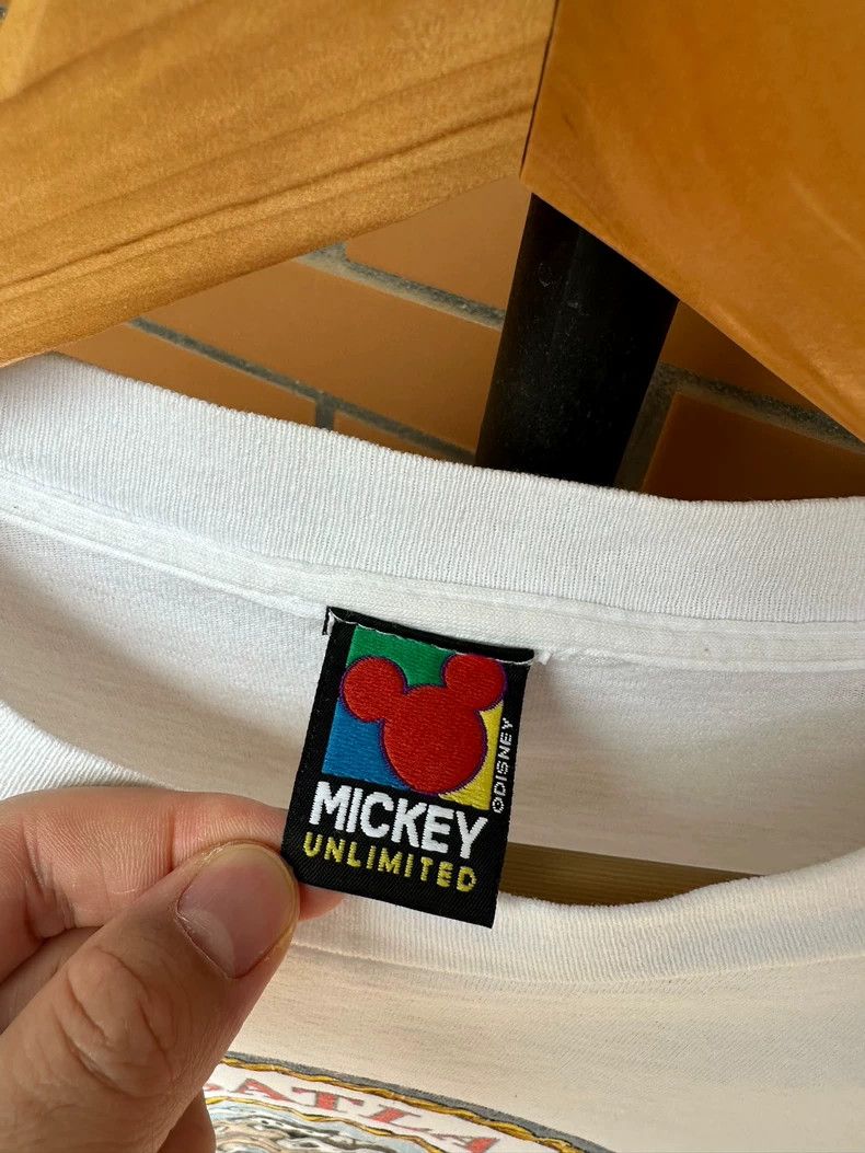 Vintage VintageTee 90s Disney Mickey & Minnie 2505-Nextarrow Size US XL / EU 56 / 4 - 3 Thumbnail