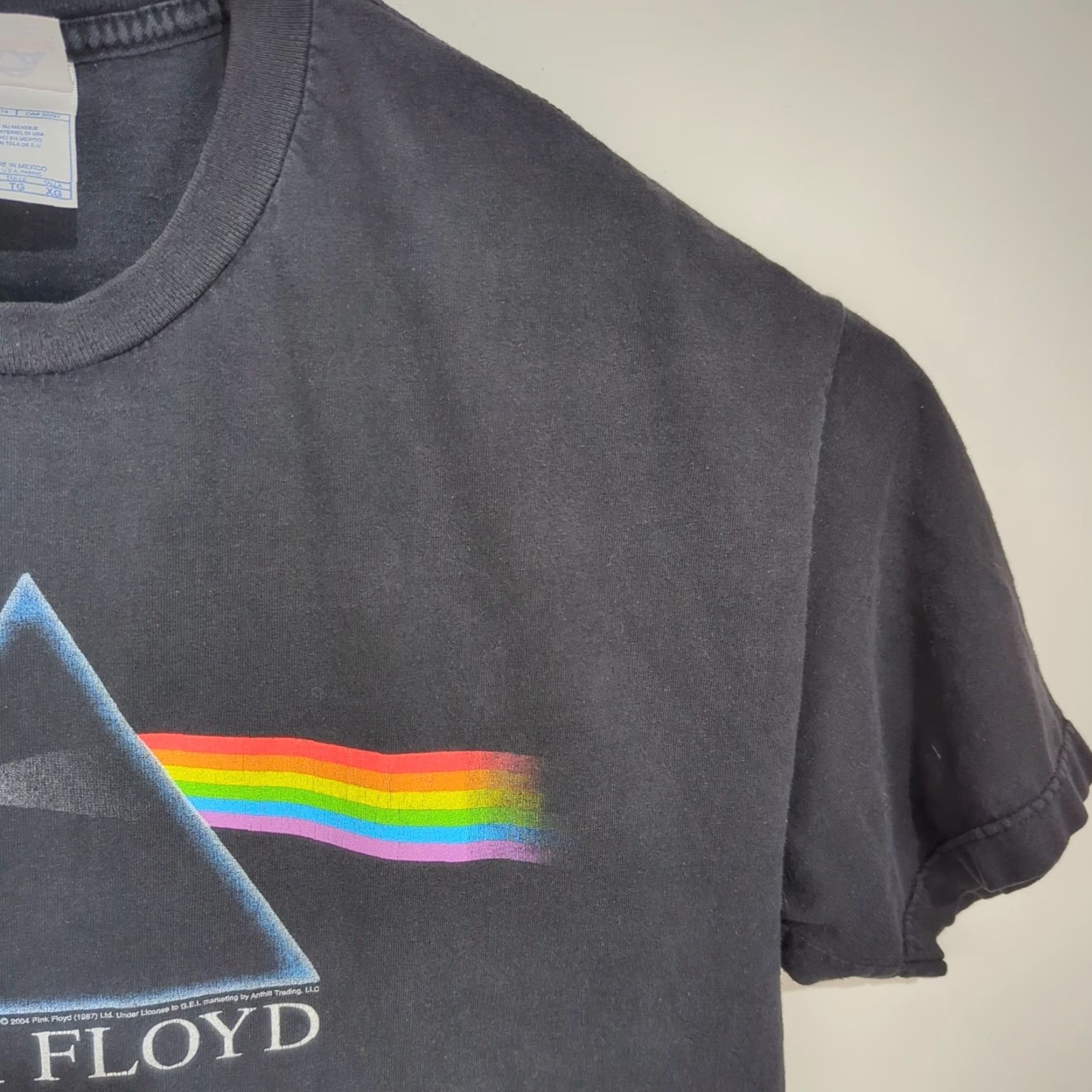 Vintage VINTAGE Pink Floyd Dark Side of the Moon T Shirt XL Black Crew Neck Short Sleeve Graphic 80s Music Mens Size US XL / EU 56 / 4 - 5 Thumbnail