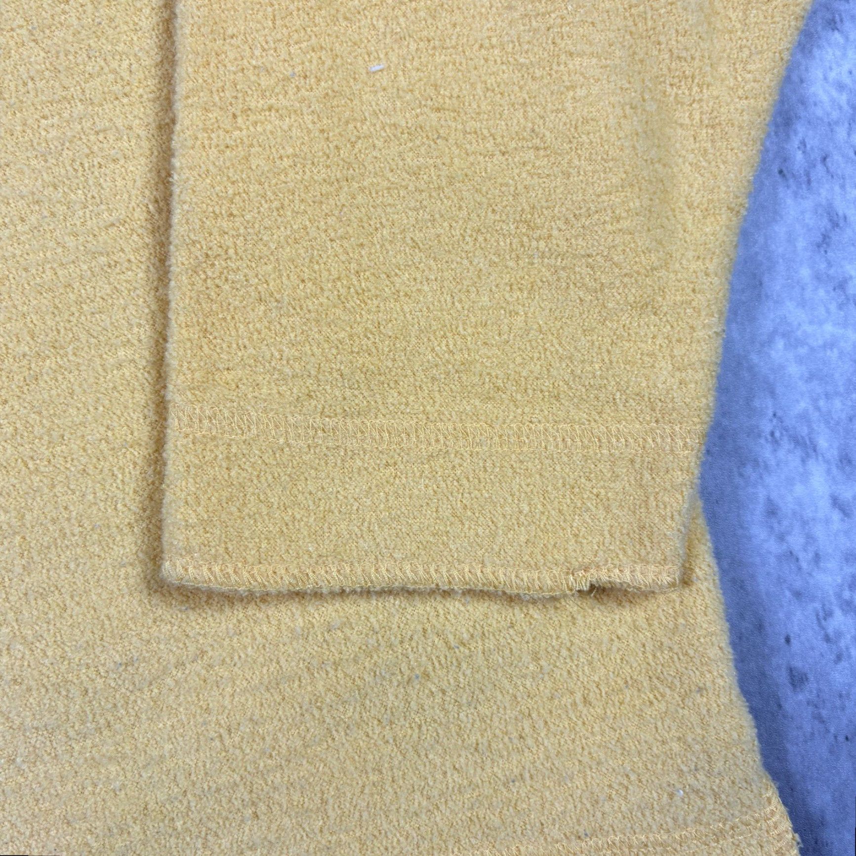 Vintage VINTAGE Notre Dame University Gear for Sports Sweatshirt Men M Yellow Fleece Graphic Print Pullover Football Nike Reverse Weave 90s Size US M / EU 48-50 / 2 - 7 Thumbnail