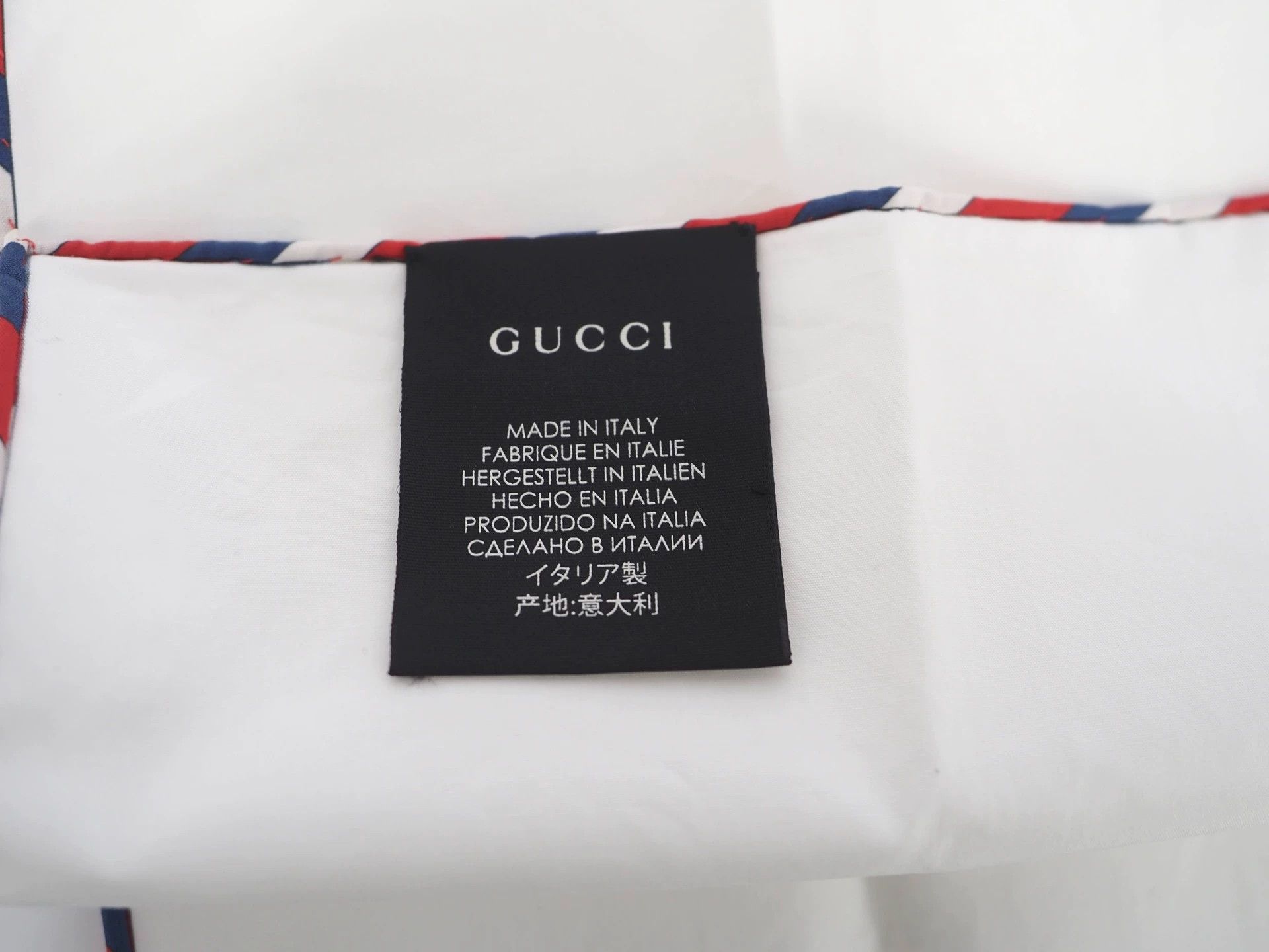 Gucci GUCCI White Embroidered Logo Square Handkerchief Size ONE SIZE - 4 Thumbnail