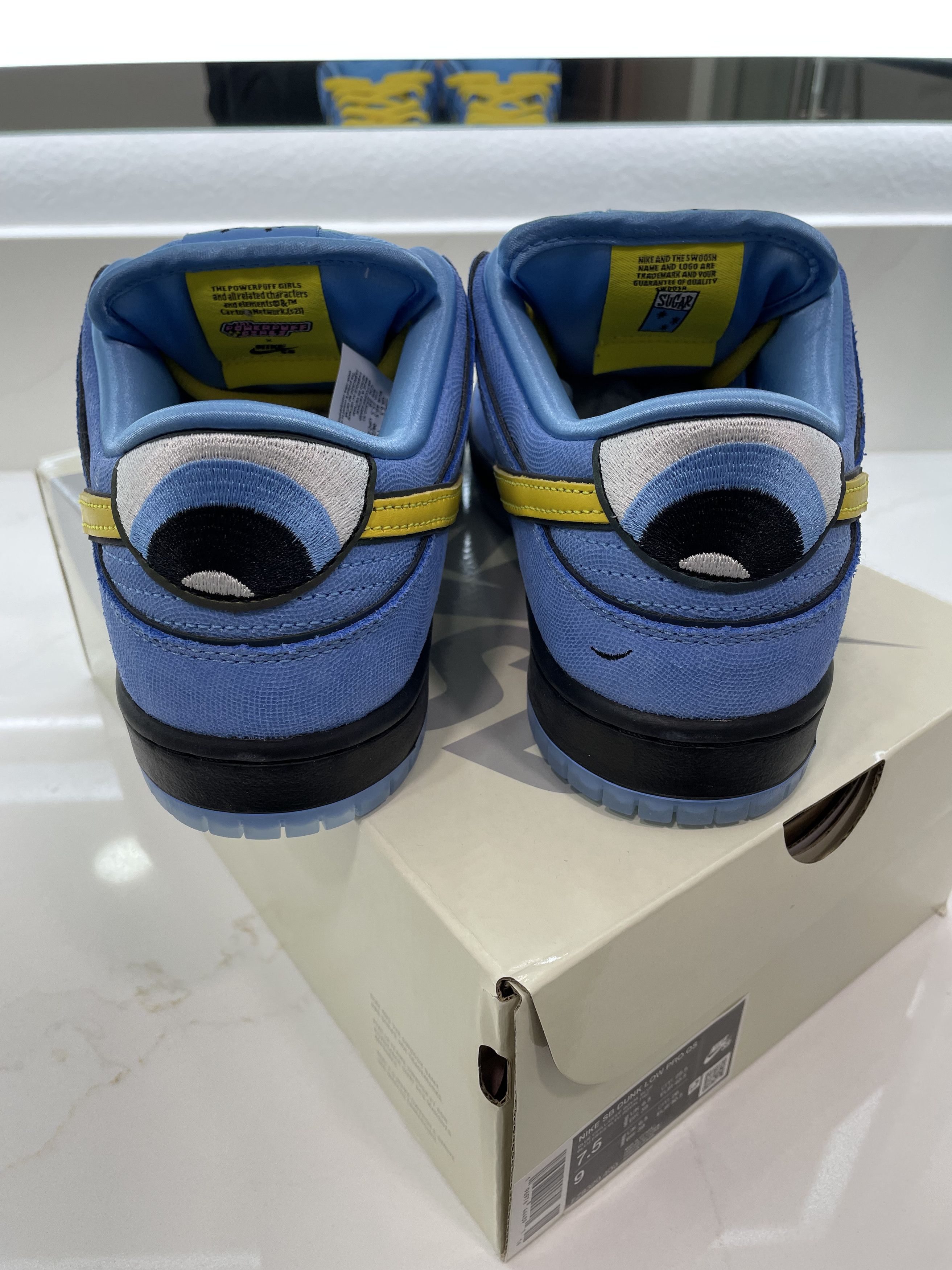 Nike Nike SB dunk x Powerpuff Girls Bubbles Size US 7.5 / EU 40-41 - 4 Thumbnail