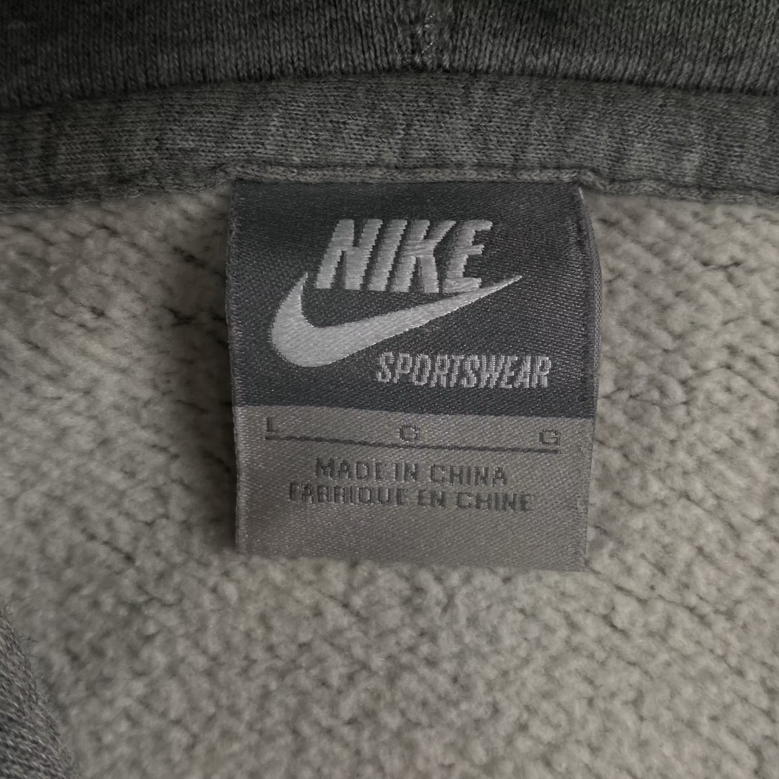 Nike × Vintage Men’s Hoodie Full Zip Nike Vintage Size L Size US L / EU 52-54 / 3 - 6 Thumbnail