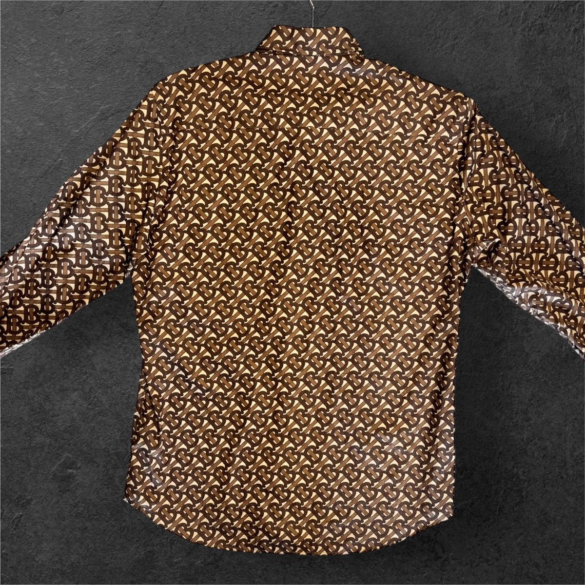 Burberry BURBERRY BUTTONS UP SIZE M Size US M / EU 48-50 / 2 - 5 Thumbnail