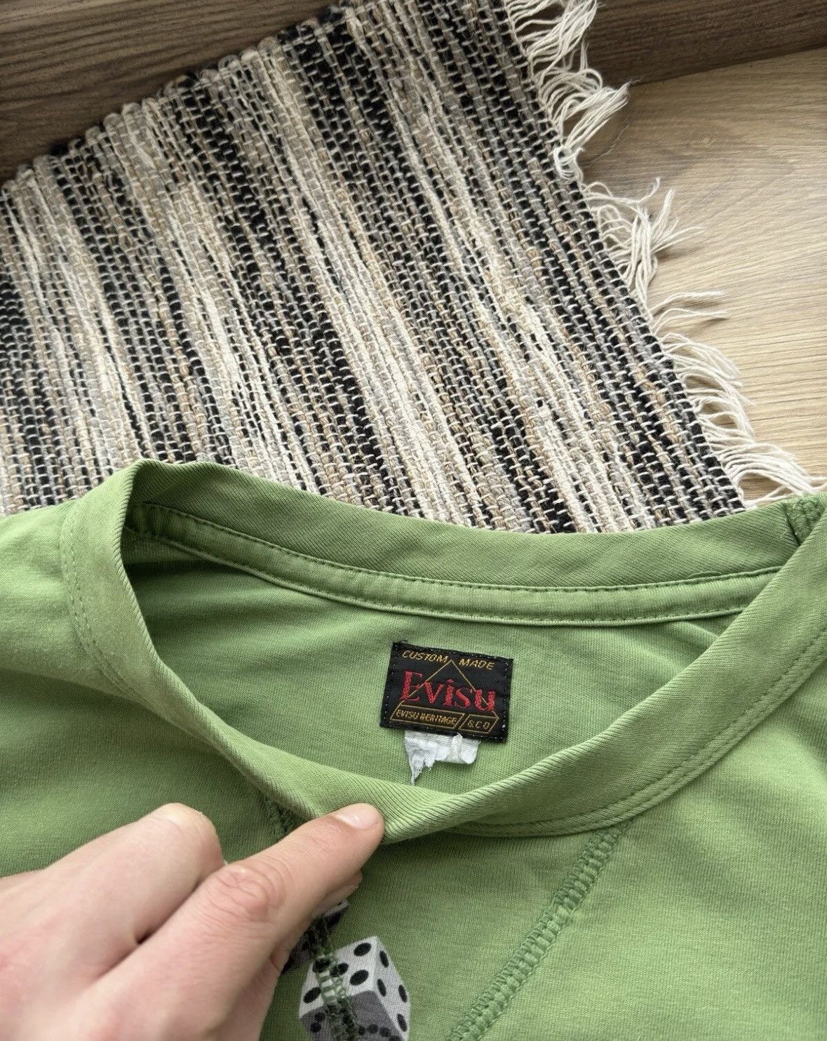Evisu Vintage Evisu Y2K big logo green distressed tee Size US L / EU 52-54 / 3 - 8 Thumbnail