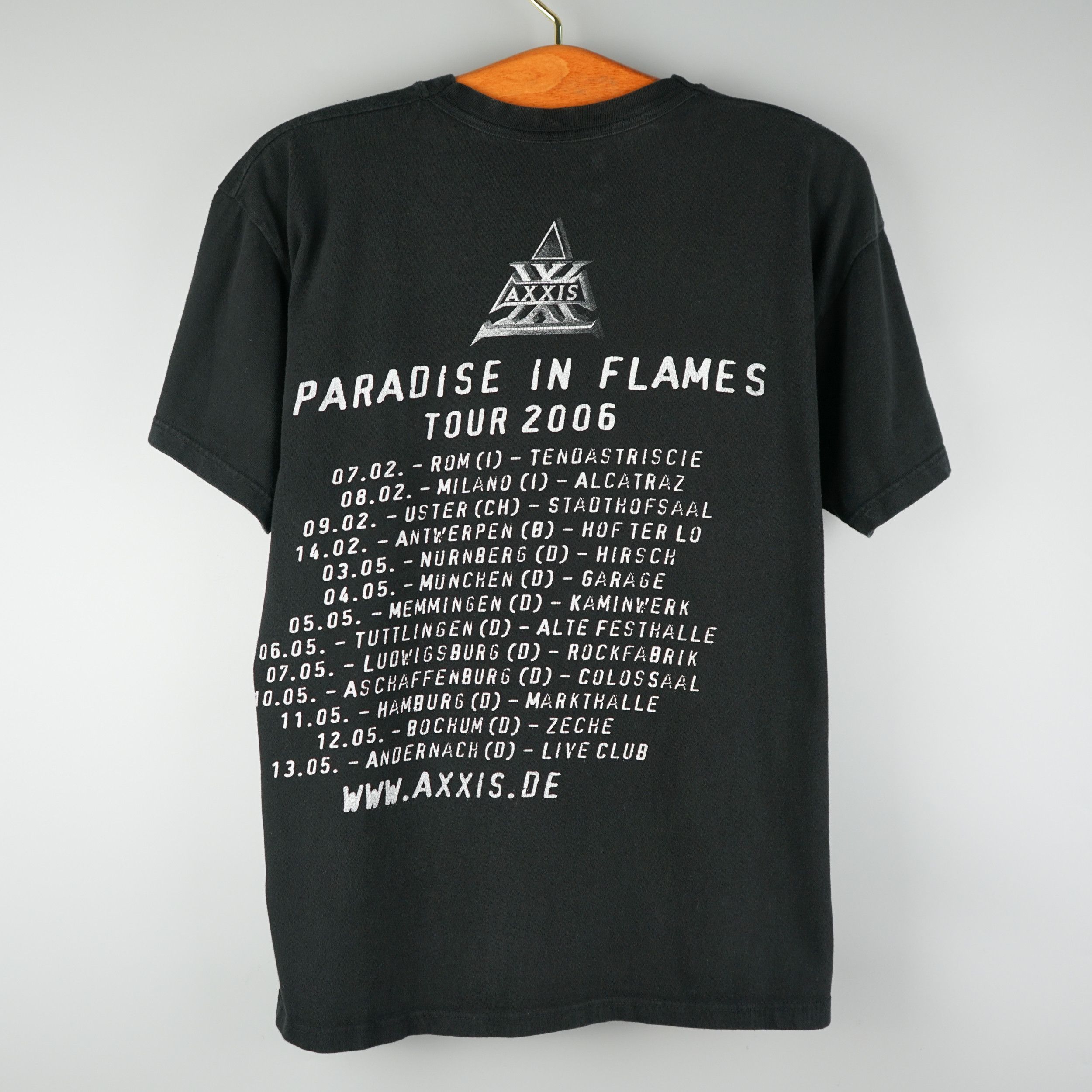 Band Tees × Vintage Vintage 2006 Axxis Band Tour T-Shirt Paradise In Flames Size US L / EU 52-54 / 3 - 4 Thumbnail