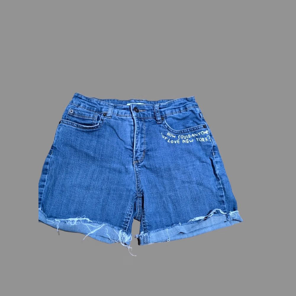 Jones New York Jones New York Cut-Off Shorts Women's 6 Blue Denim Cotton Mid Rise Stretch Casual 5-Pocket Button Front Womens Summer Winter Fall Spring USA Shirt? Size 28" / US 6 / IT 42 - 1 Thumbnail