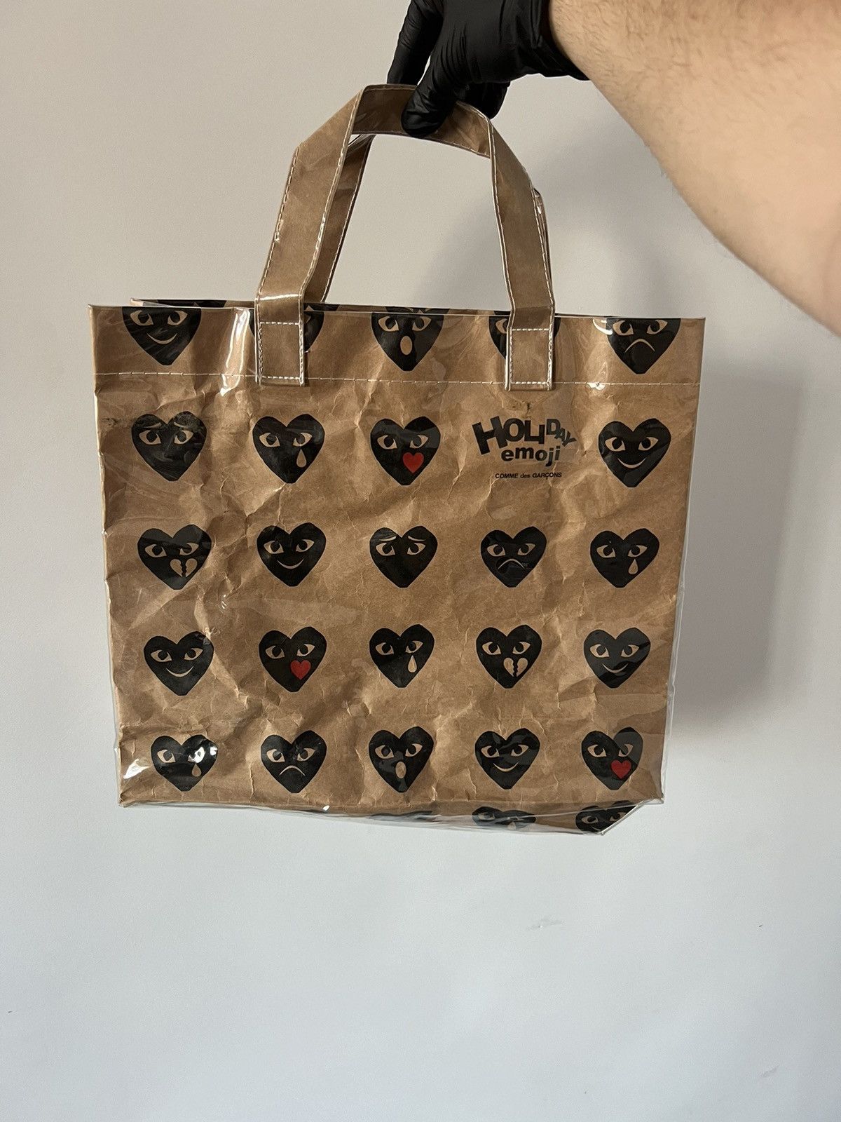 Comme des Garcons PLAY Comme des Garçons Play Holiday Emoji Paper/PVC Tote Bag Size ONE SIZE - 9 Thumbnail