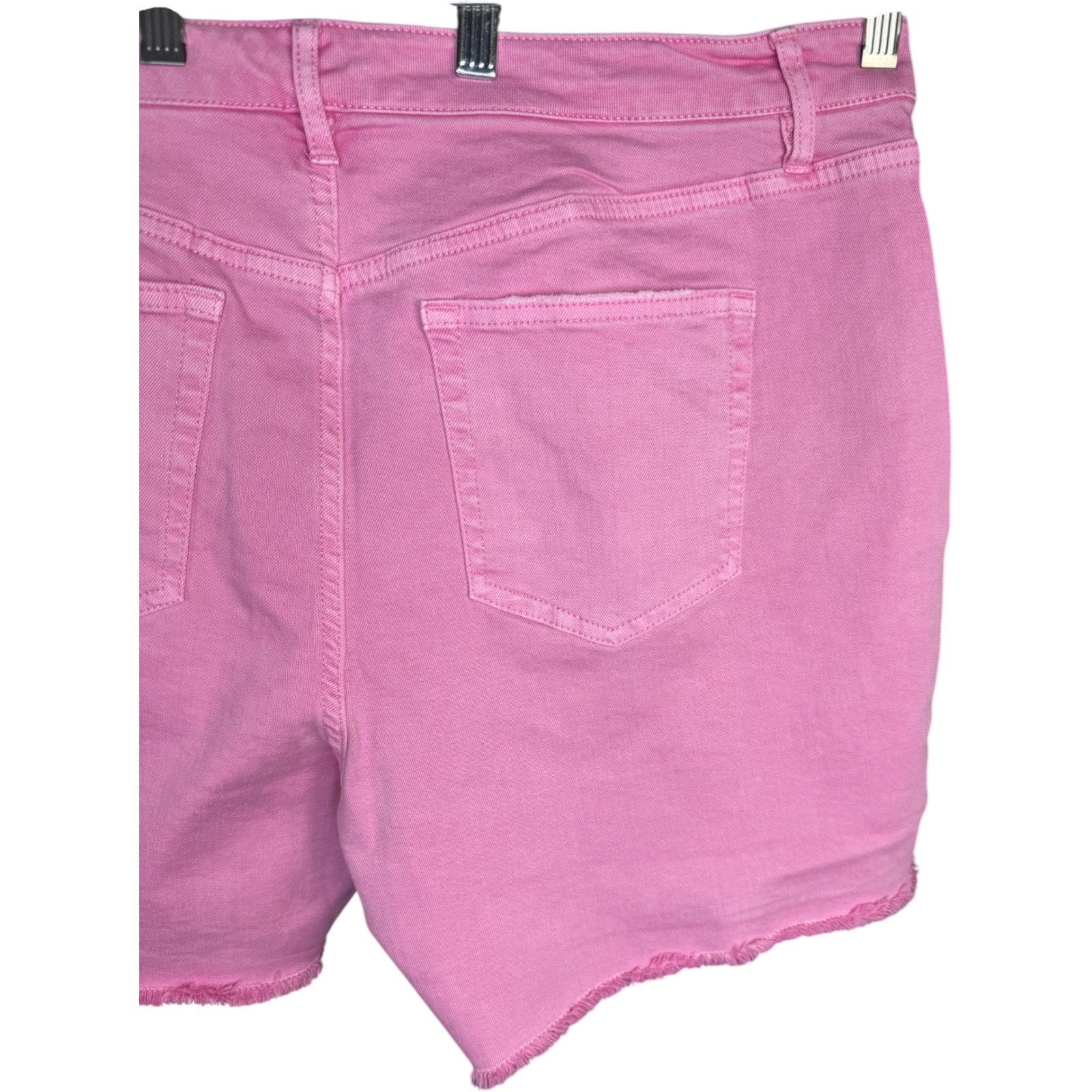 Other Candace Cameron Camellia Pink Distressed Denim Shorts 18WP Size 40" / US 18 - 2 Thumbnail
