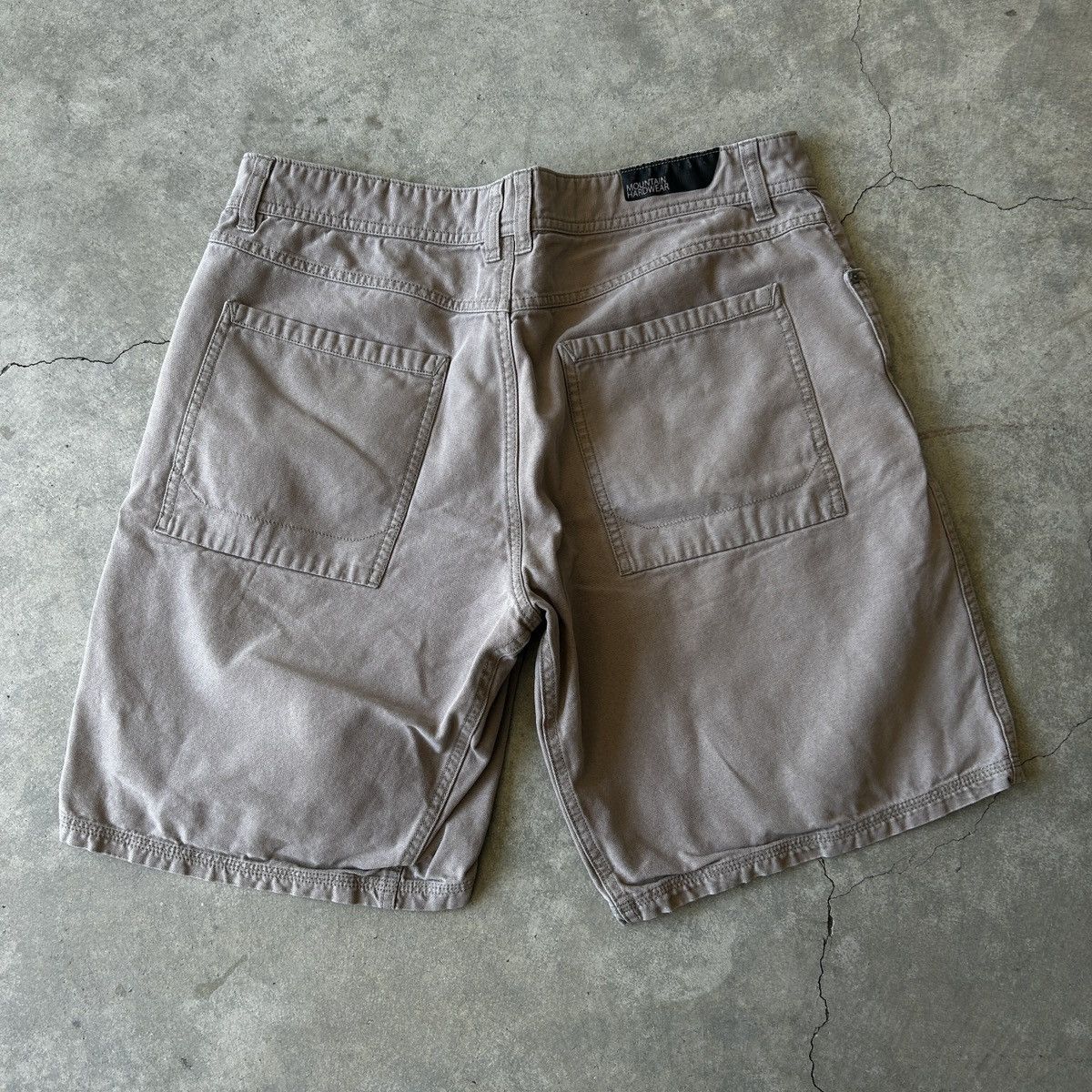 Mountain Hardwear Mountain Hardwear Shorts Cargo Hiking Tan 33 Size US 33 - 5 Thumbnail