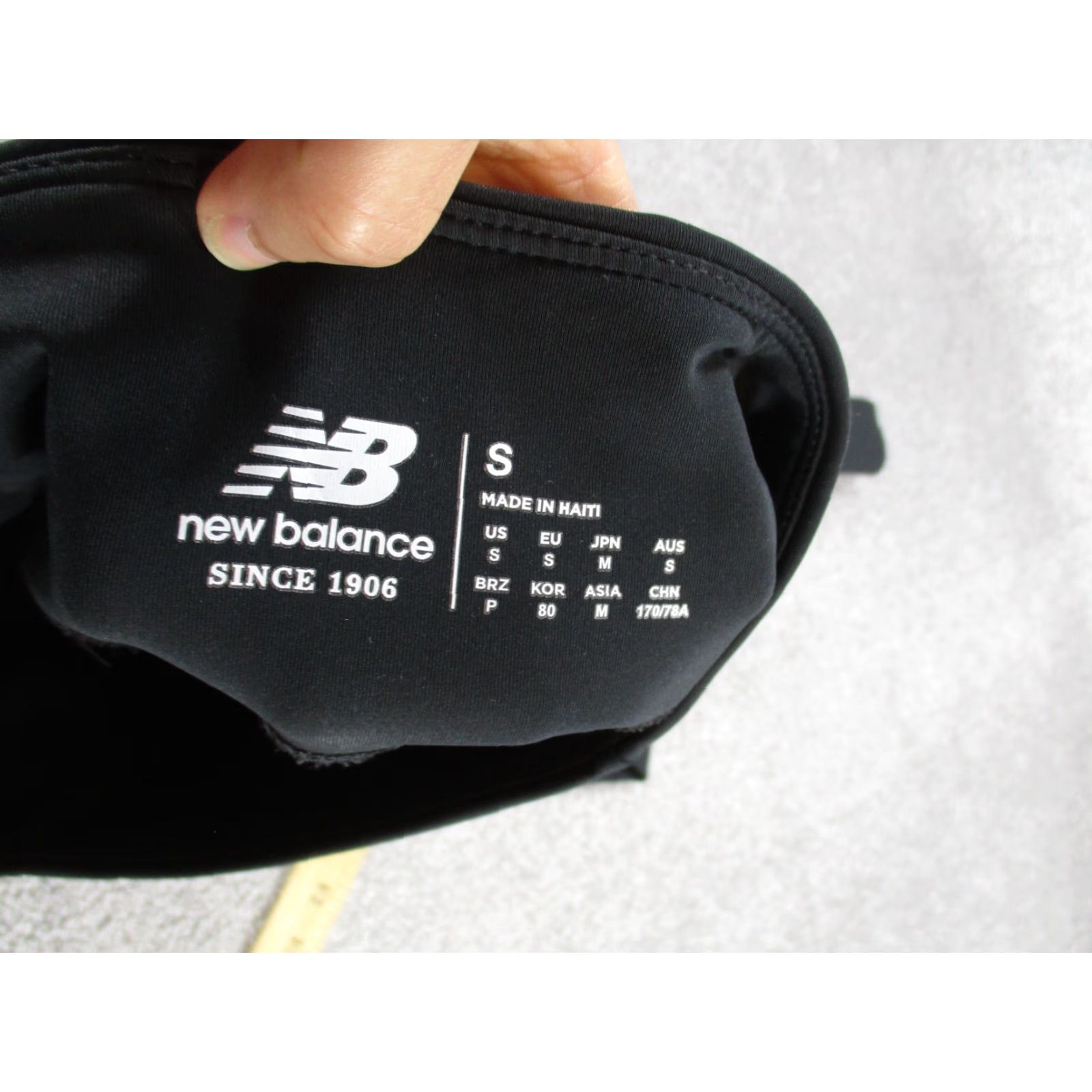 New Balance New Balance Leggings Womens Small Black Crop Capri Running Size 28" / US 6 / IT 42 - 7 Thumbnail